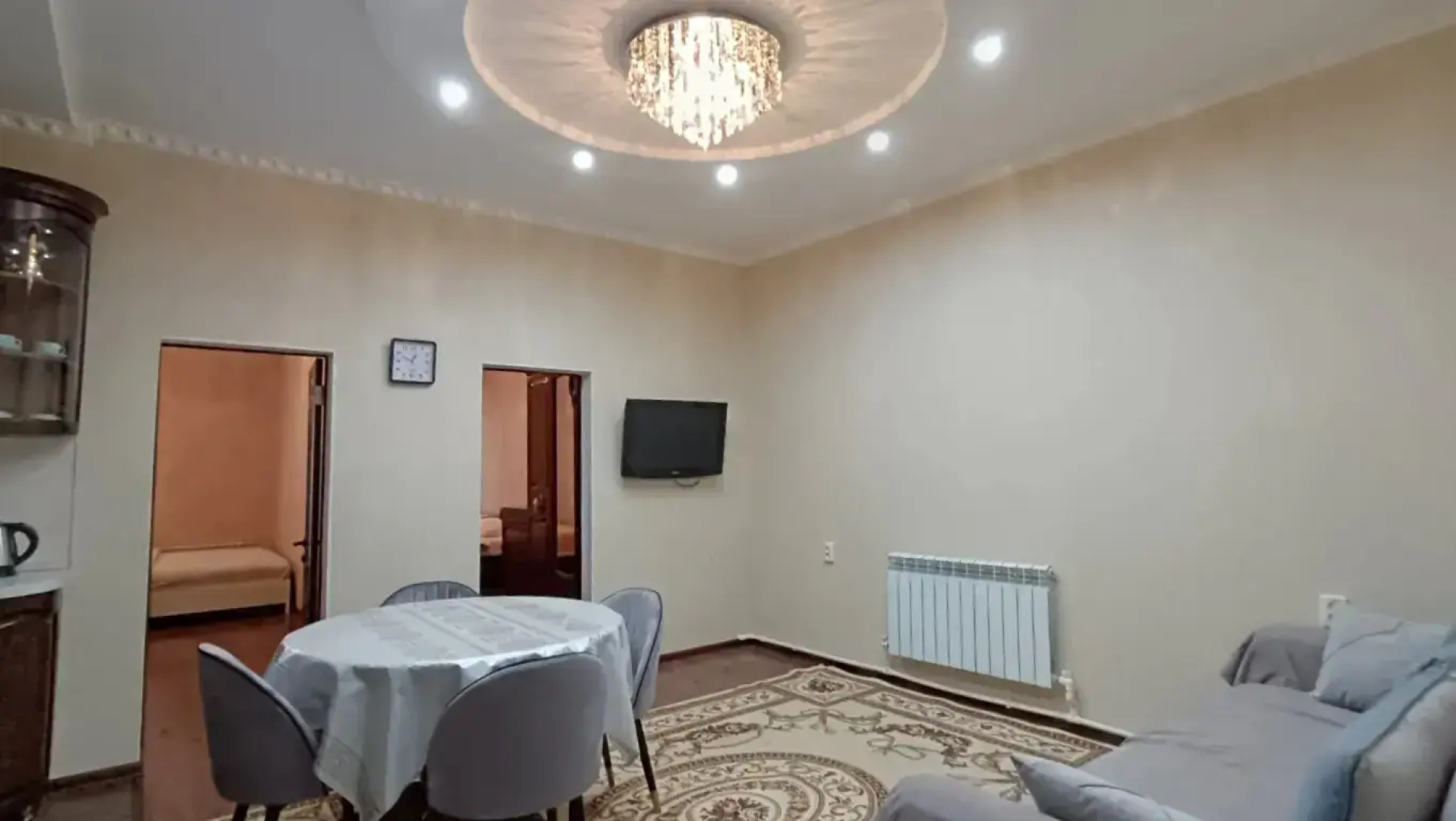 Квартира с двумя спальнями в курортной зоне рядом с Верхним рынком