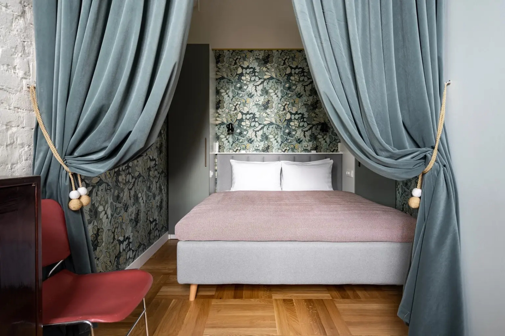 Апартаменты LetYourFlat Boutique