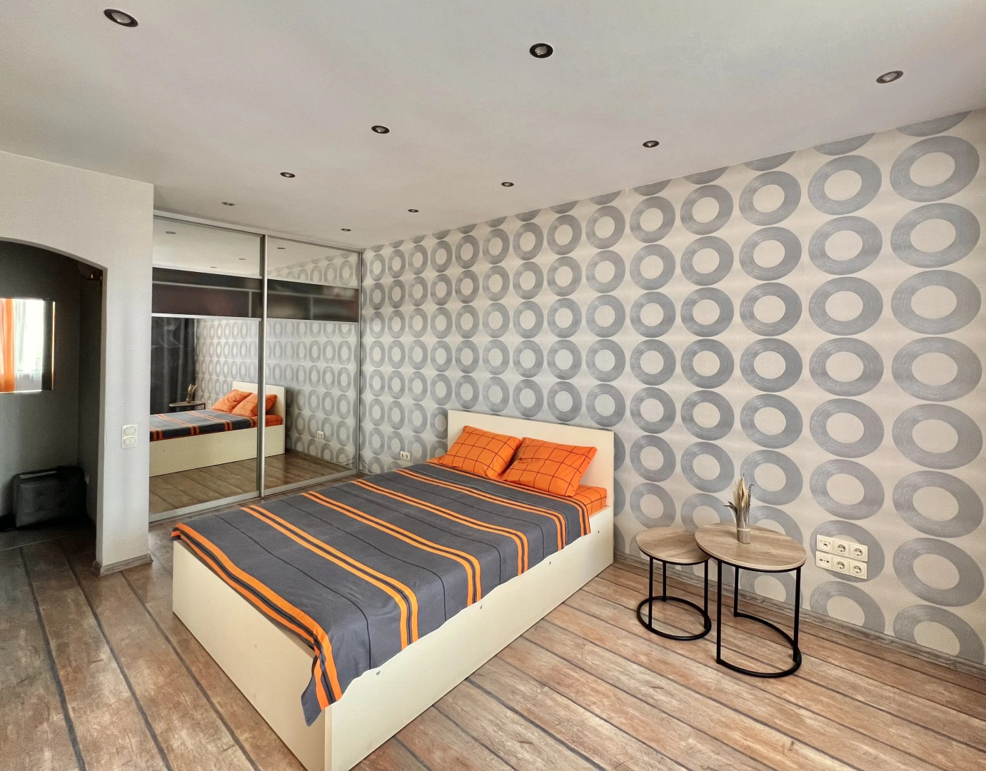 Апартаменты в центре города на улице Энгельса