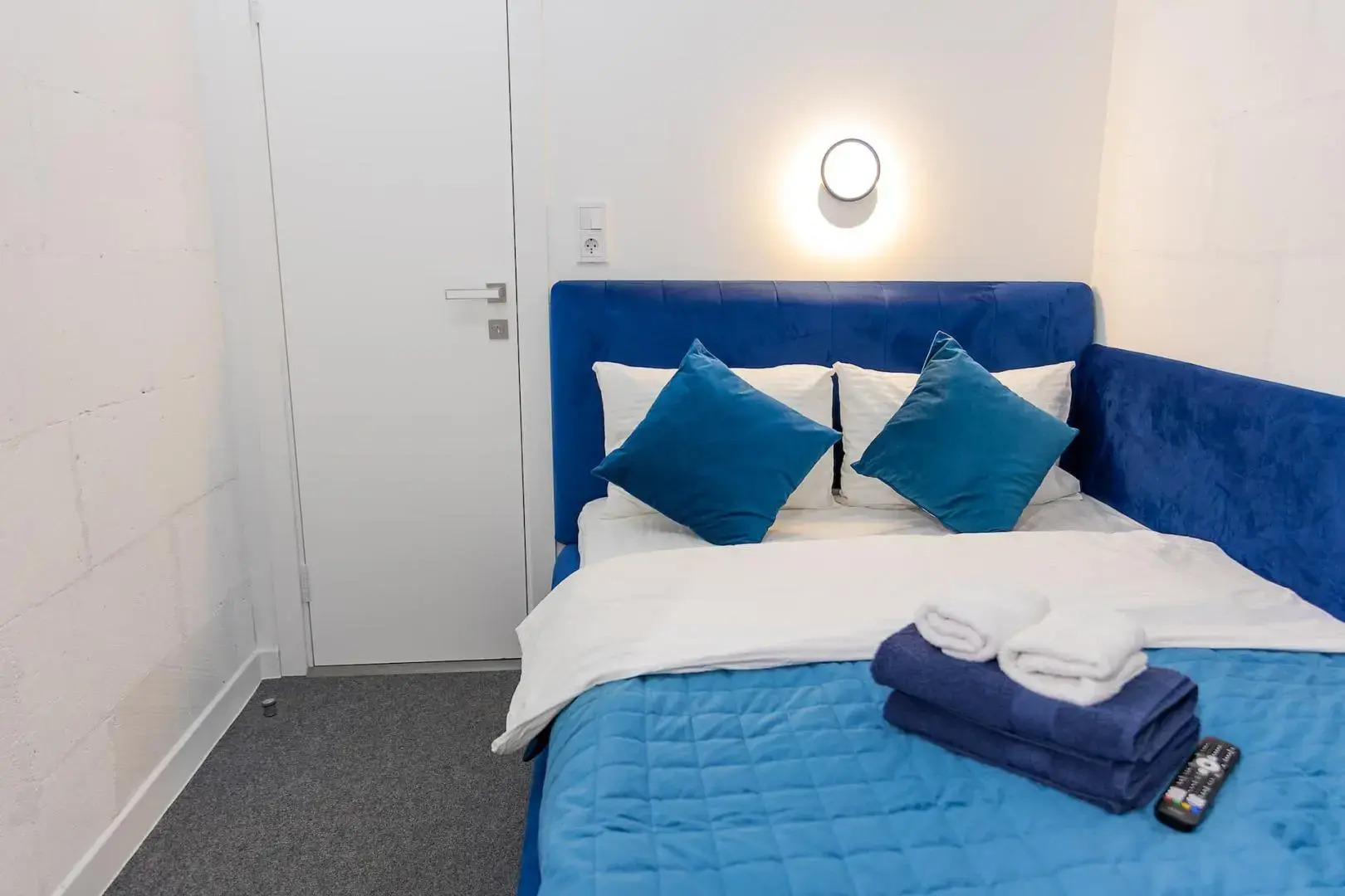 Отель White Place