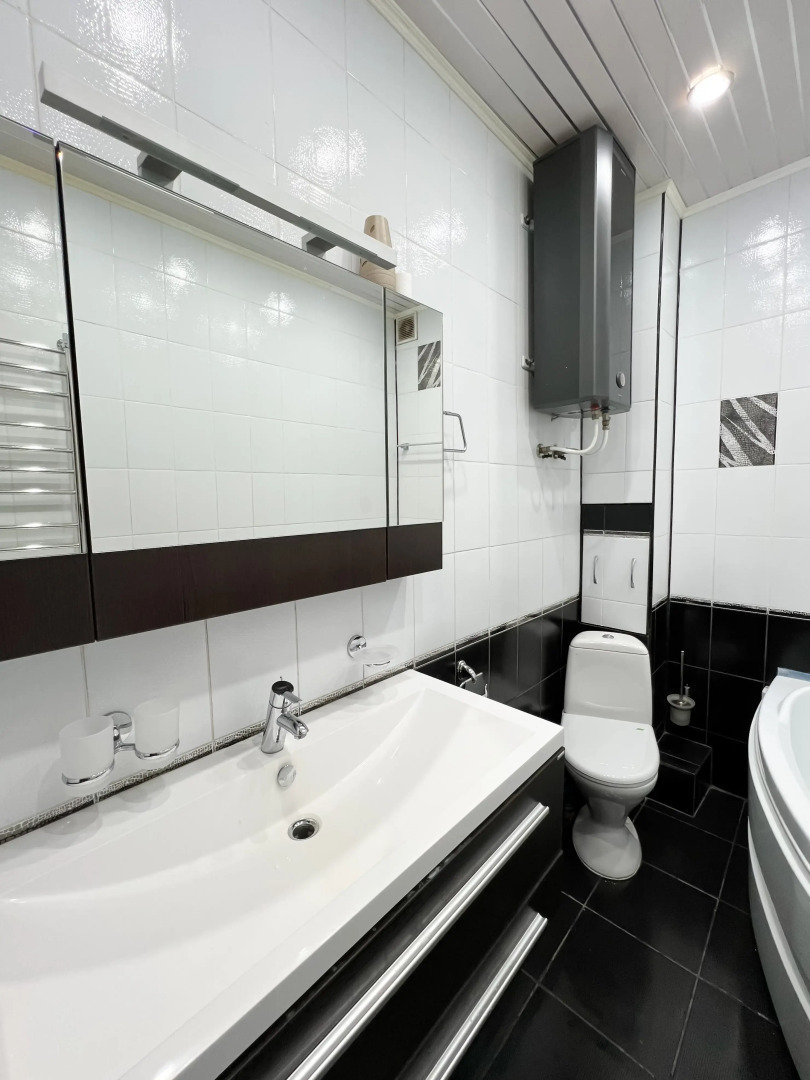 Квартира 1-комнатная  на Карла Маркса 6/1