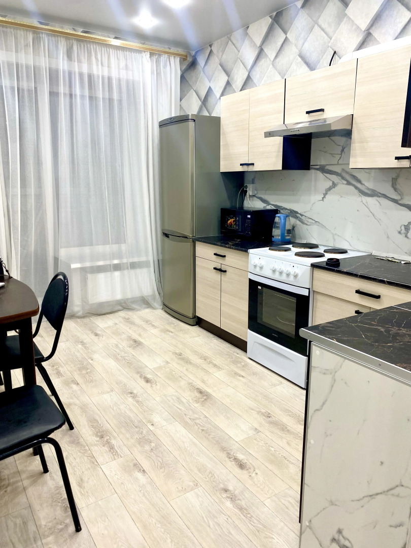 Квартира 2 ком. Рядом Аэропорт и ЖД Вокзал