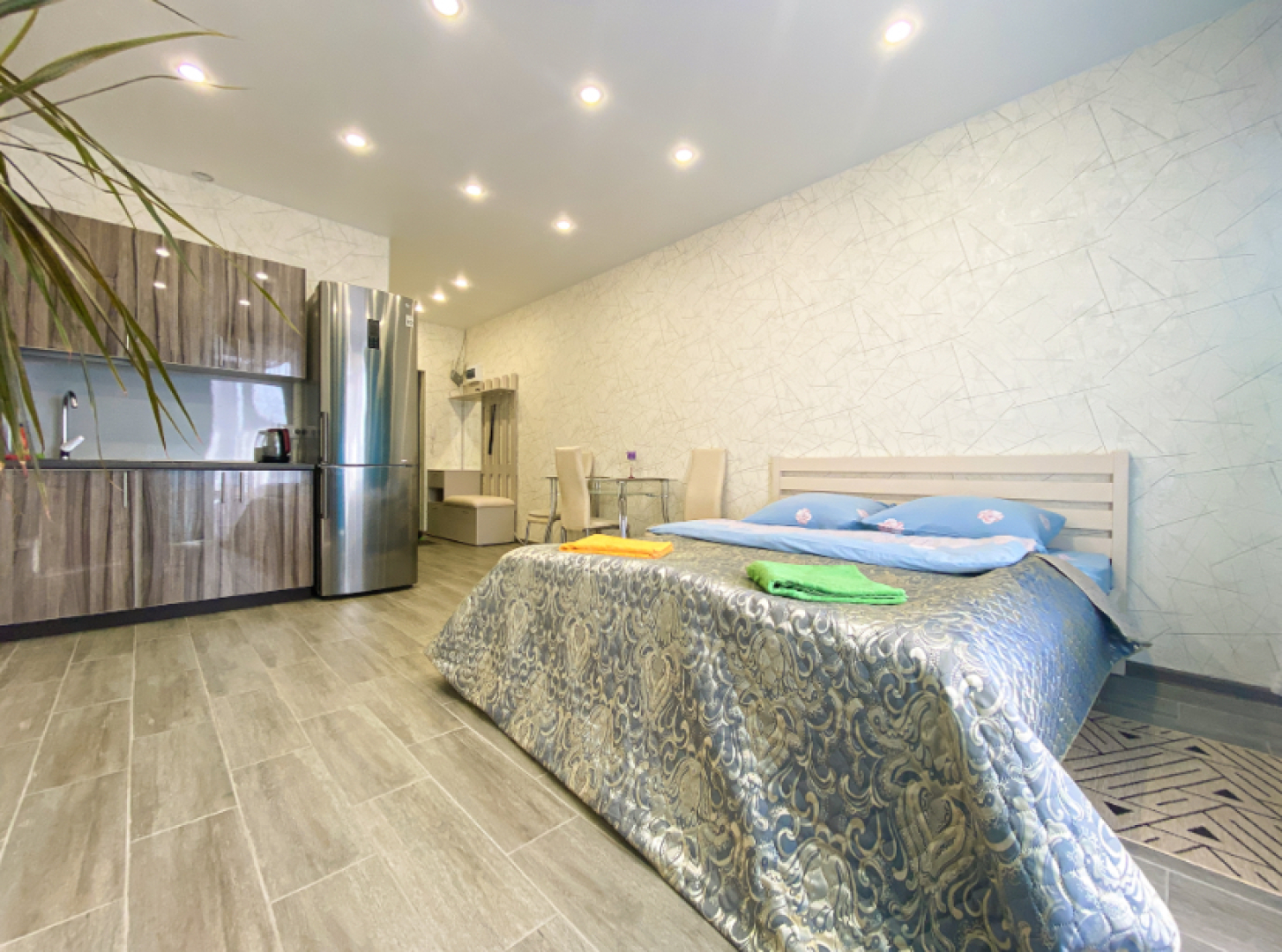 Апартаменты Квартира студия у жд вокзала