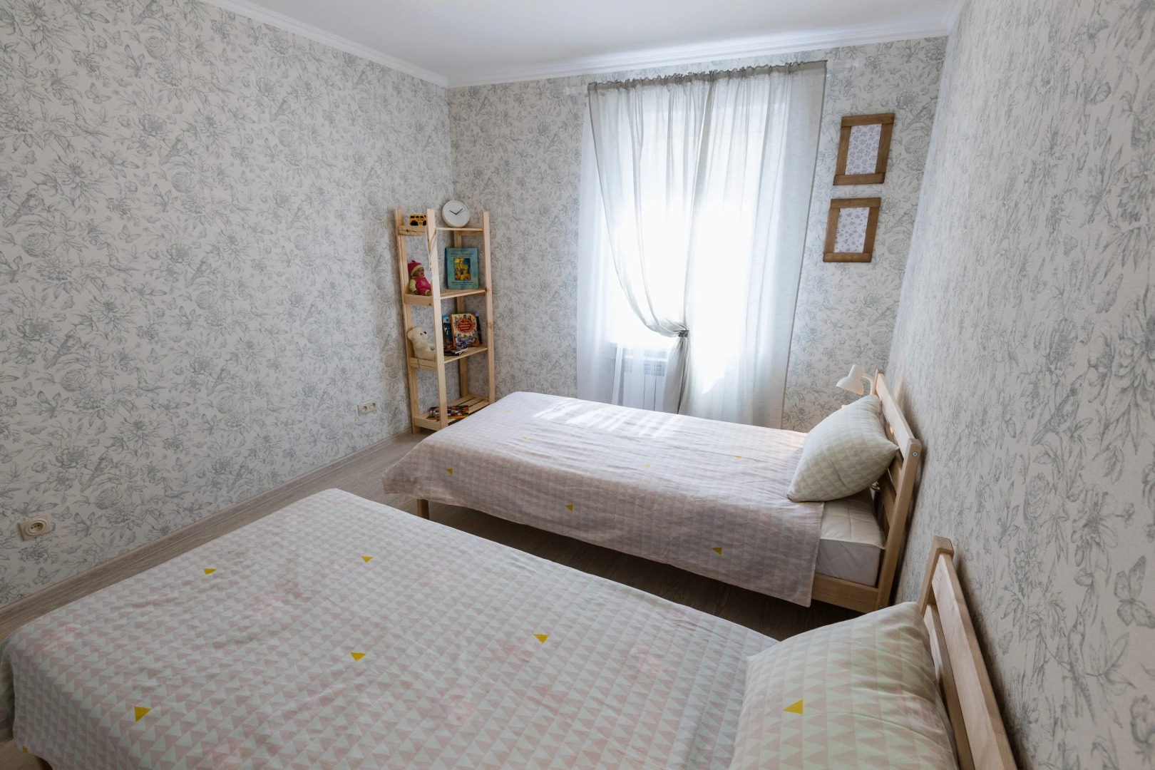 Апартаменты на пешеходной улице с 2-мя спальнями