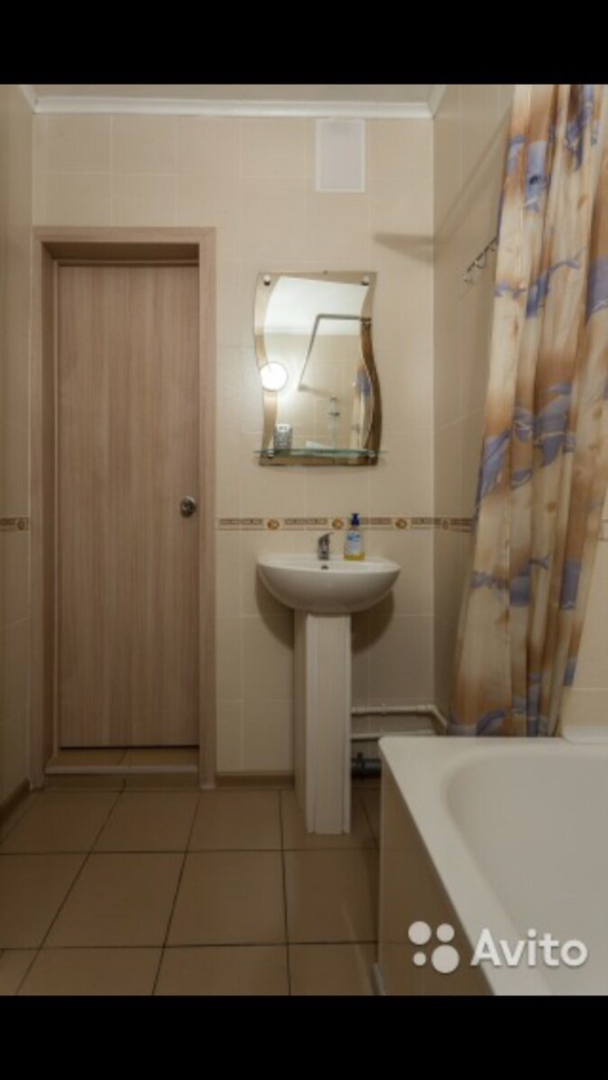 Апартаменты на Братьев Кашириных 111