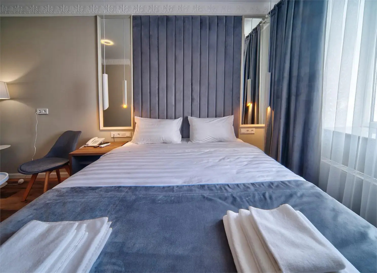 Хатти Апарт