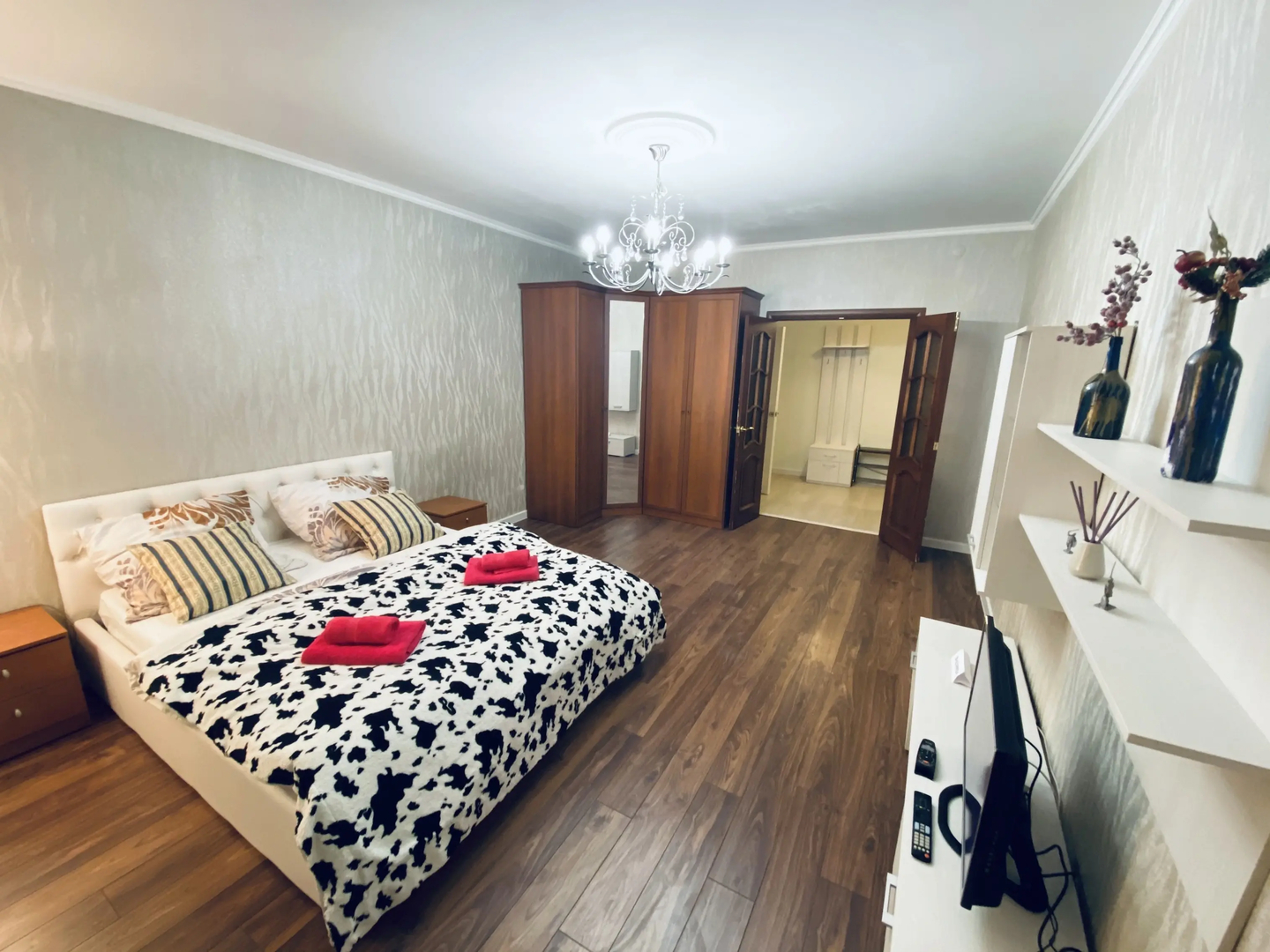 Апартаменты на Островитянова 9