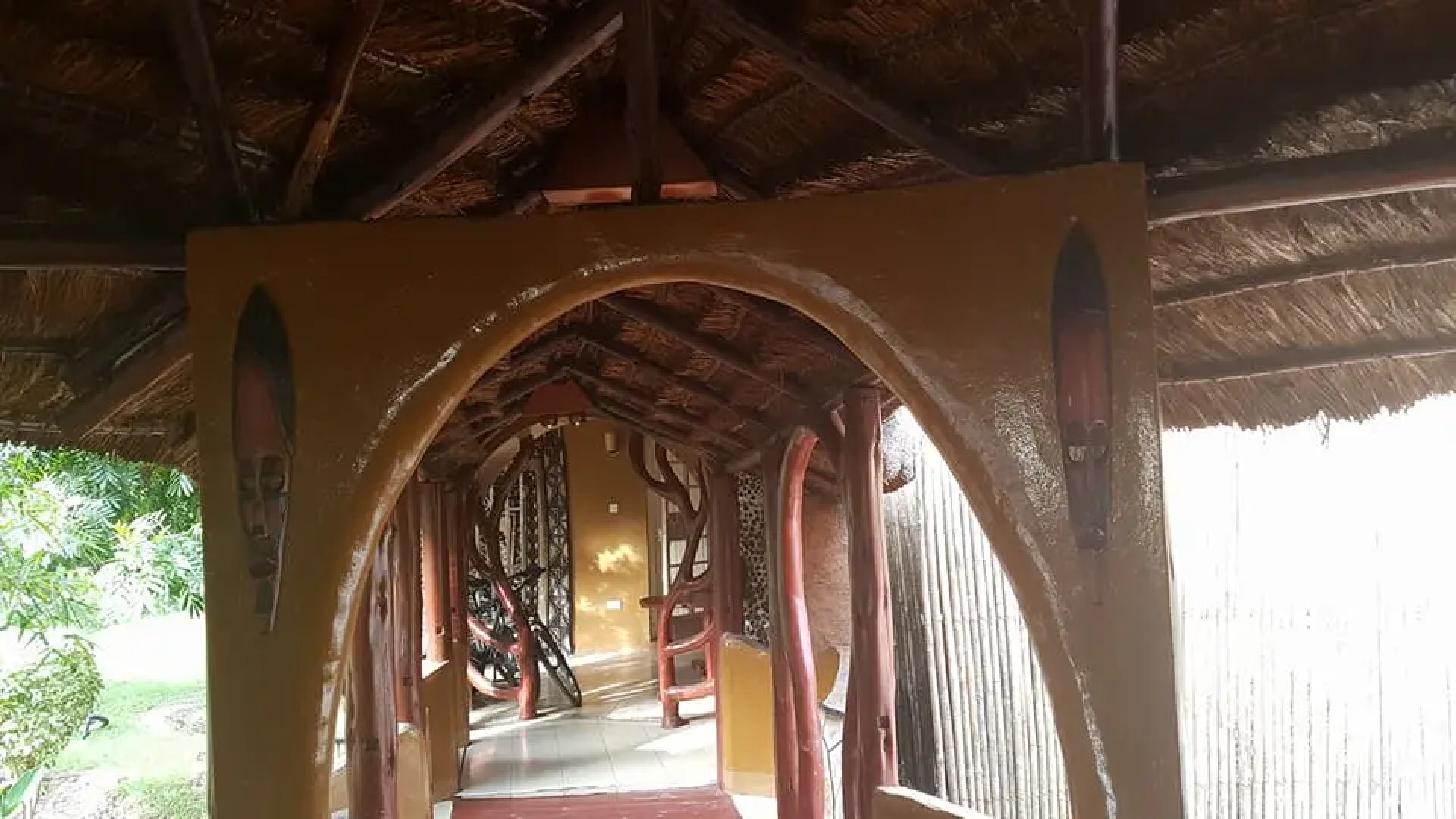 Отель The Great Circle Lodge