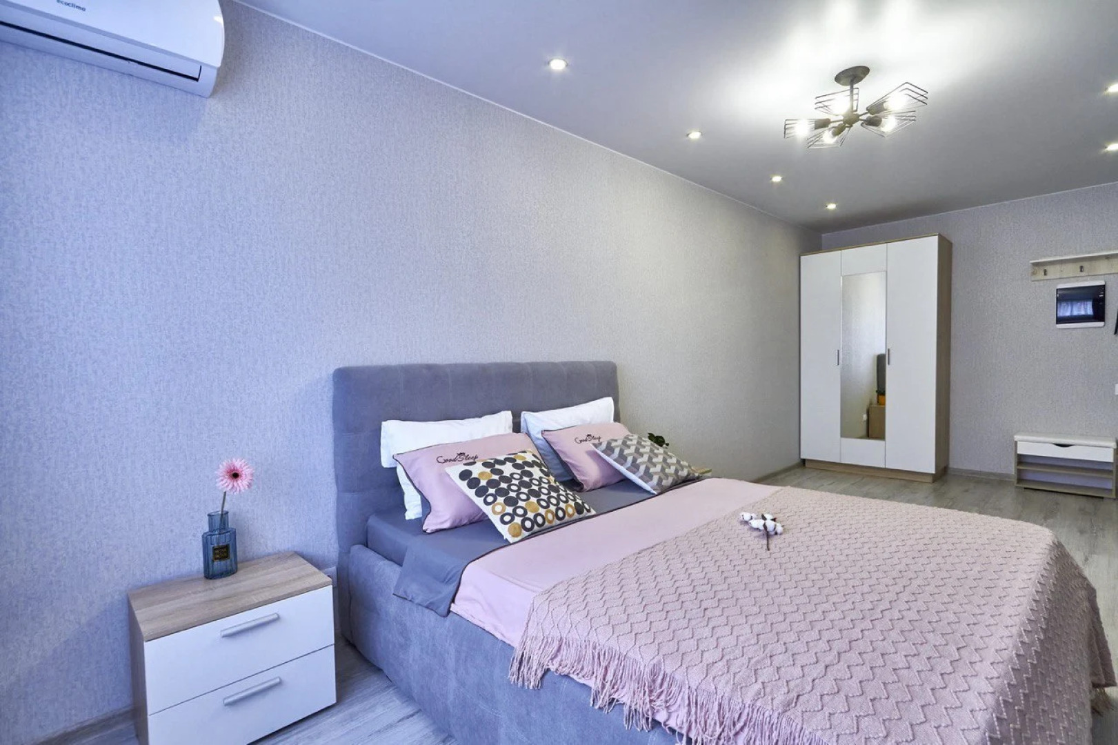 Квартира у ДВВС бассейна