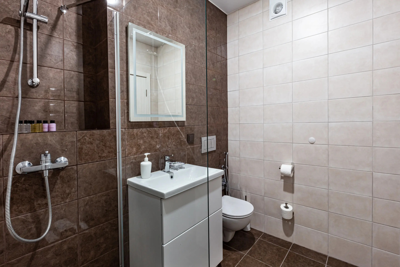 Апартаменты Дизайнерская Студия на Среднем Проспекте