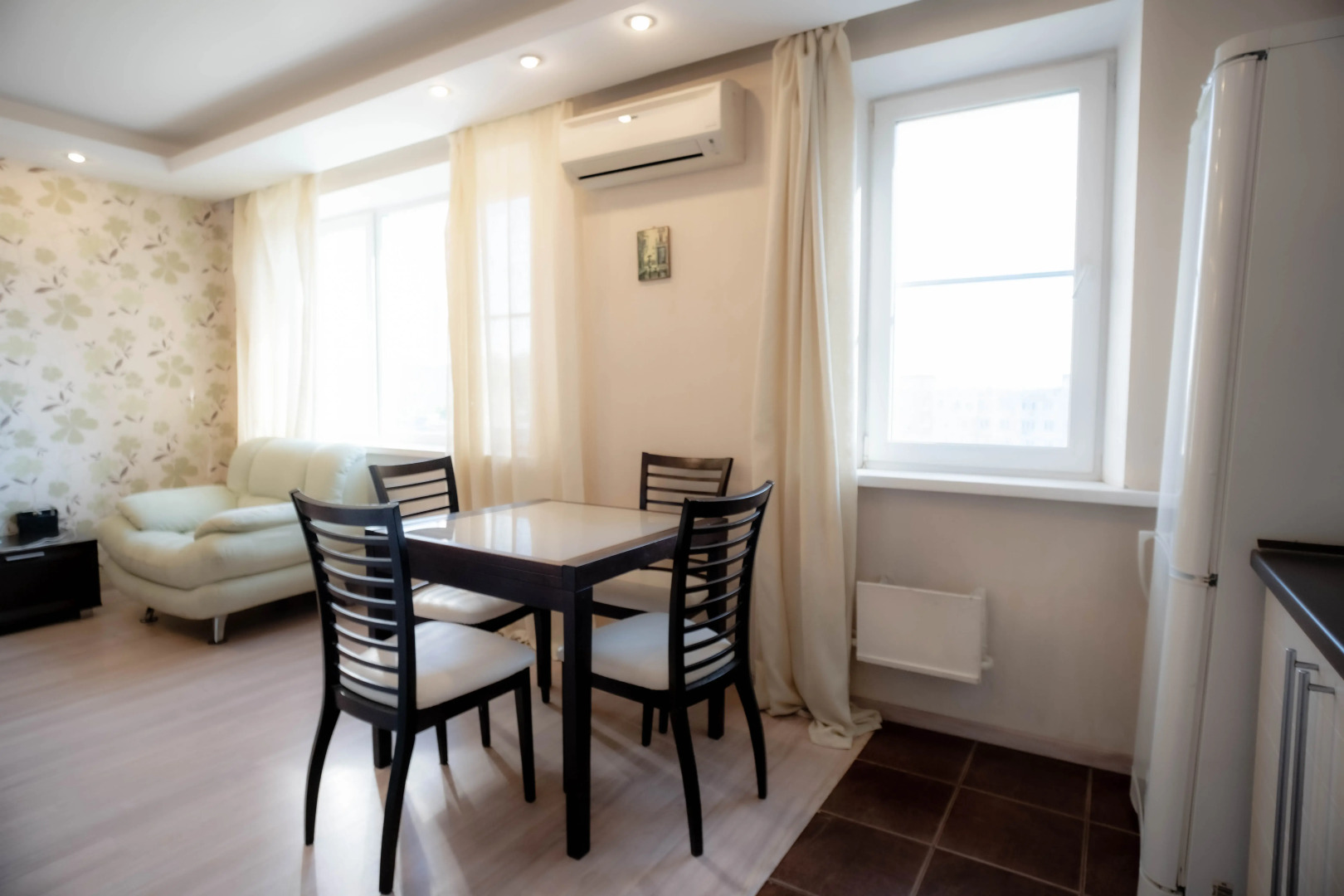 Апартаменты просторная евродвушка эконом-класса