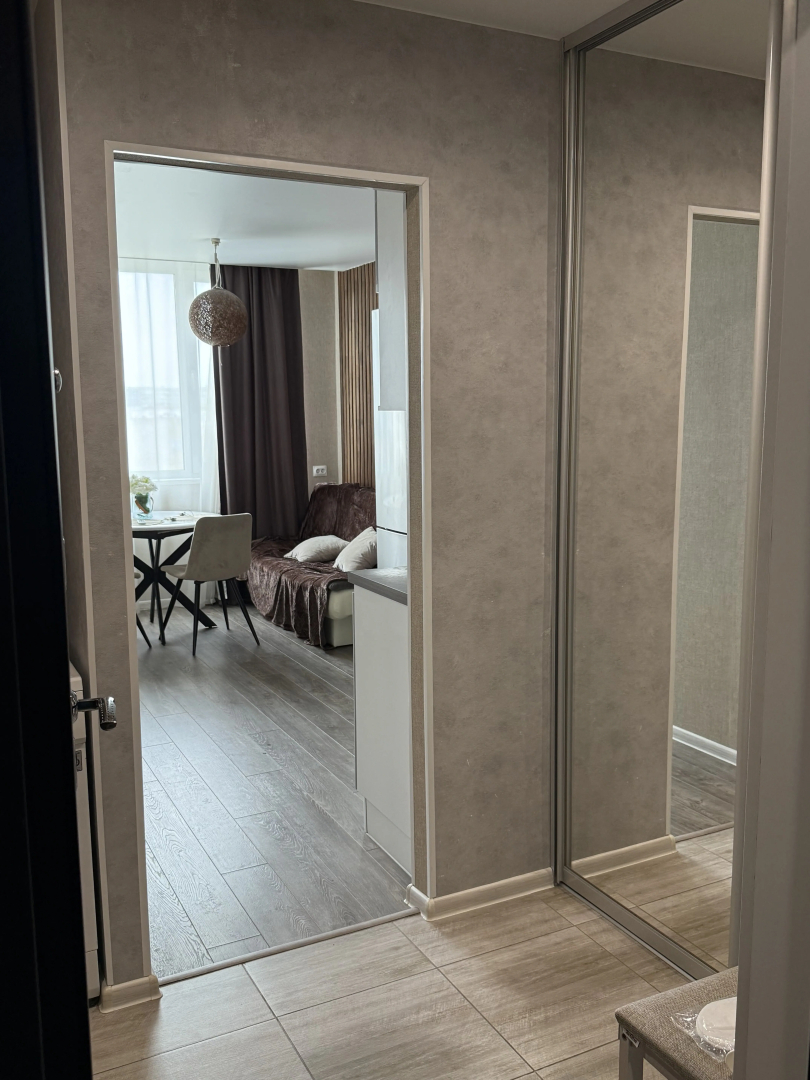 Квартира уютная напротив Театра оперы и балета