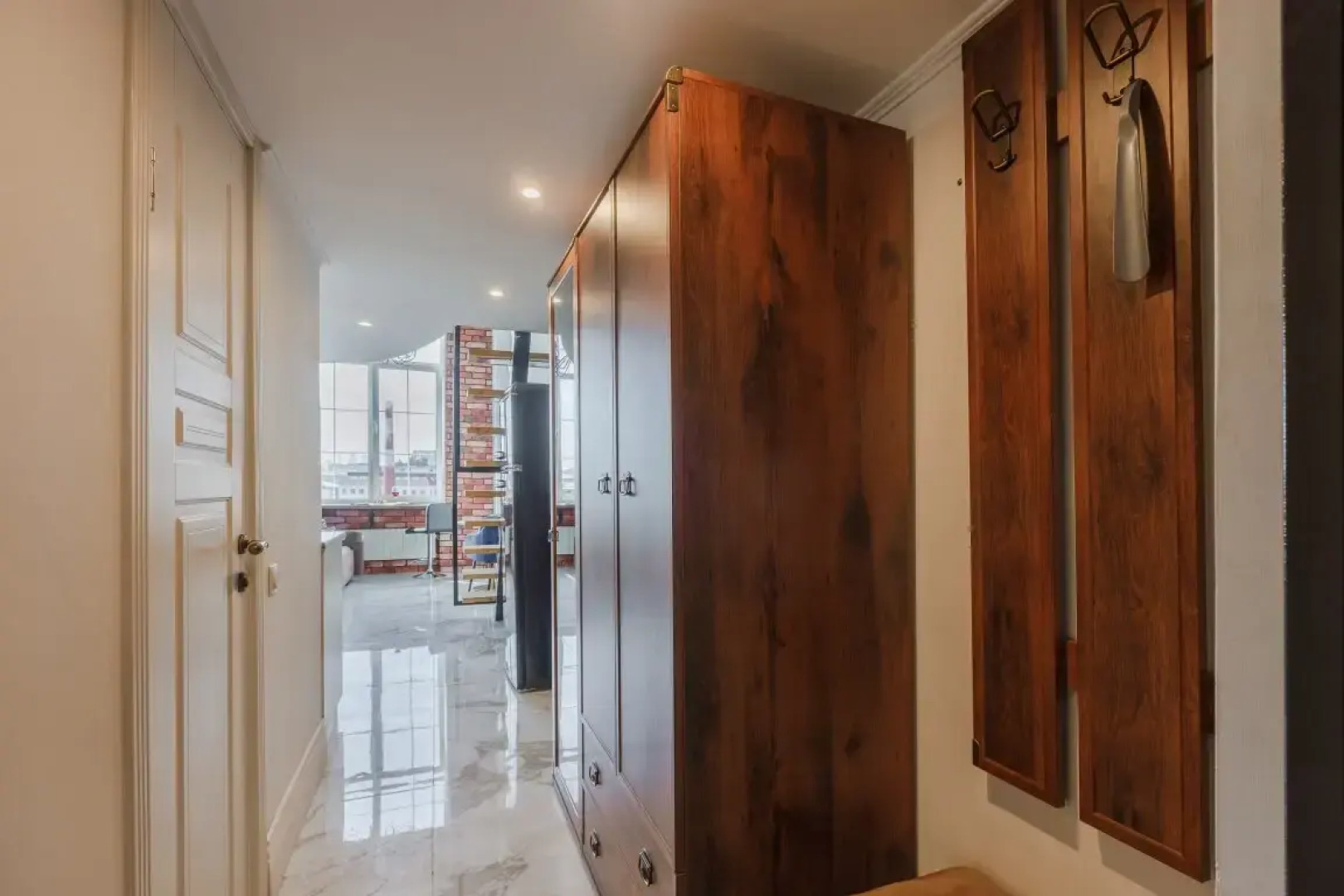 Апартаменты Queenstay Роял Лофт на Войковской