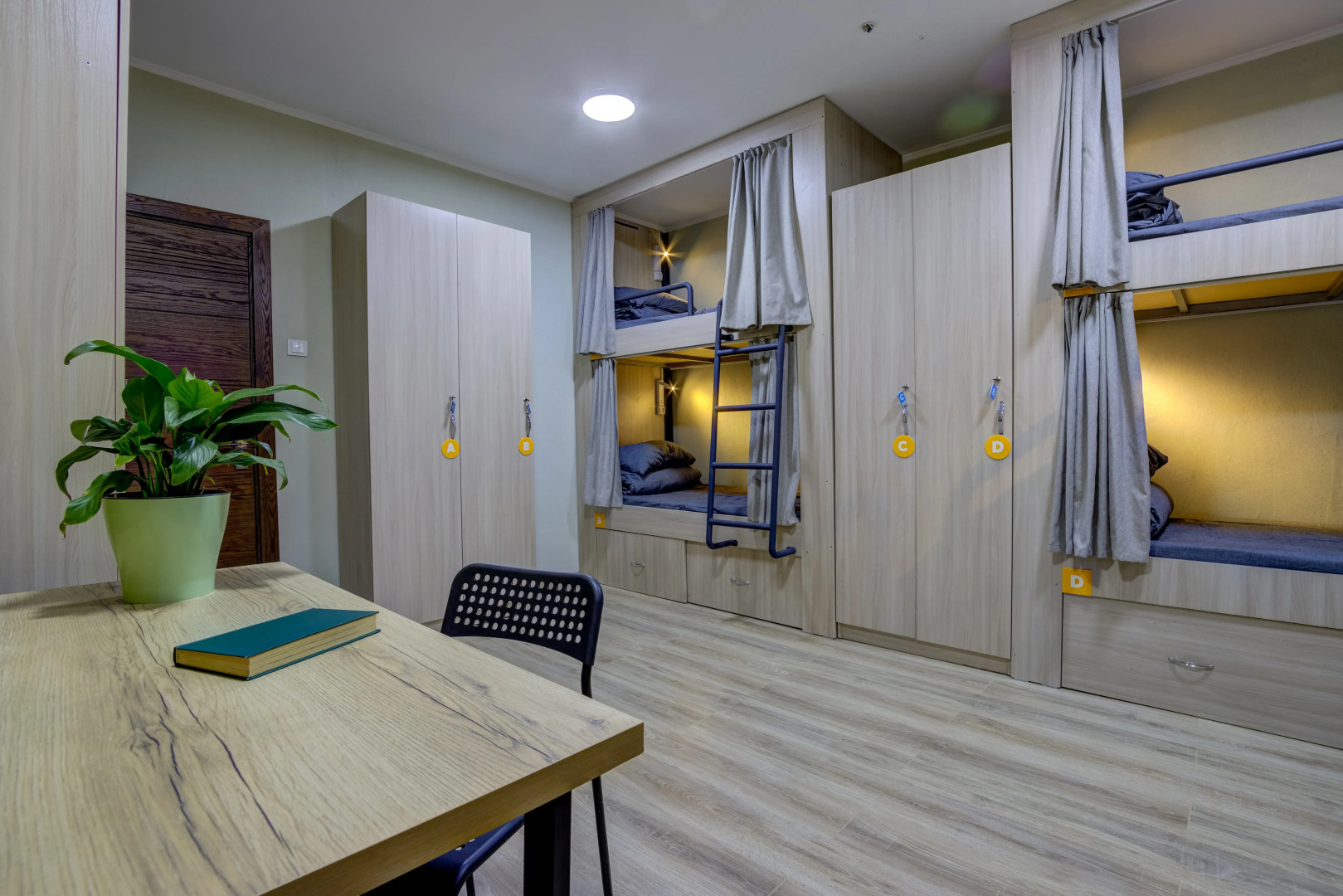 Хостел People Hostel & Coworking