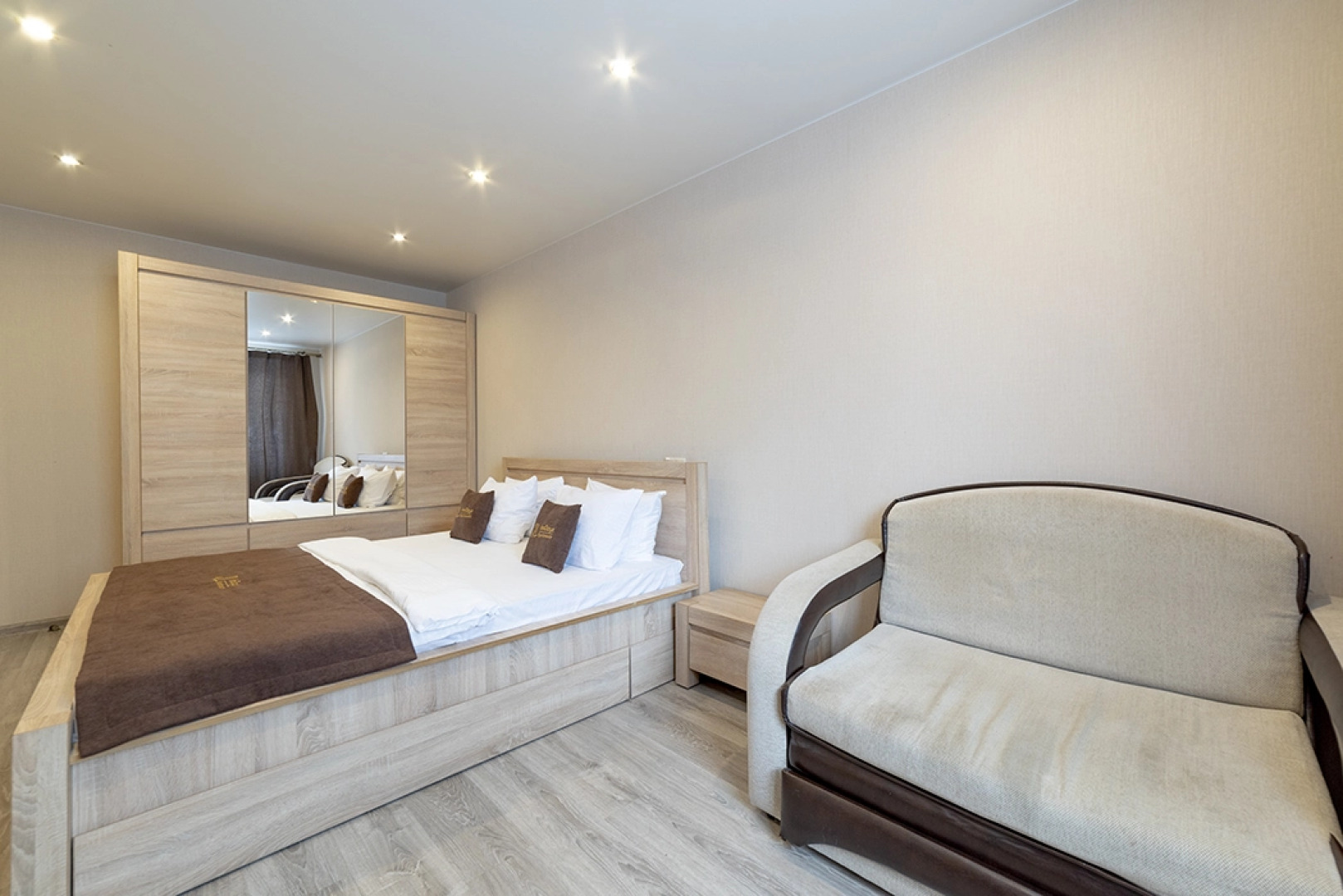 Апартаменты InnDays Знамя октября, 17