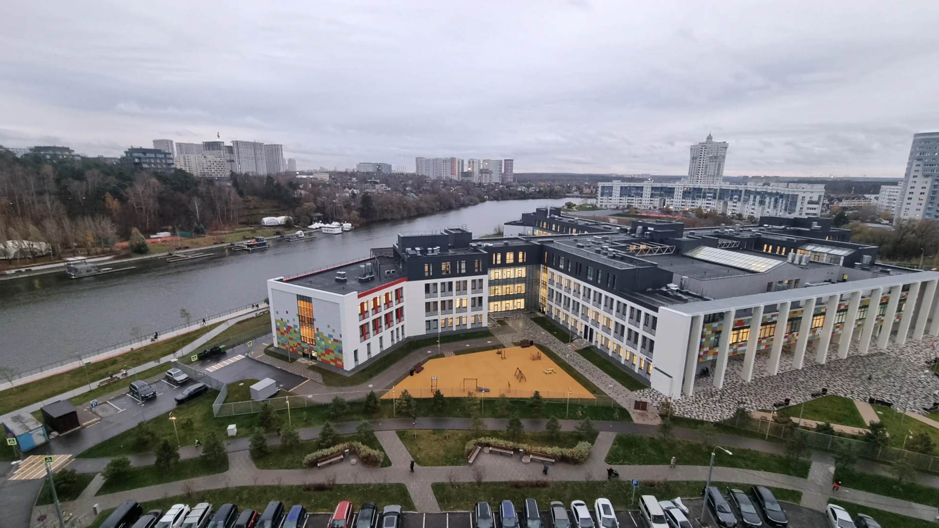 Квартира Видовая просторная на первой линии у Крокуса