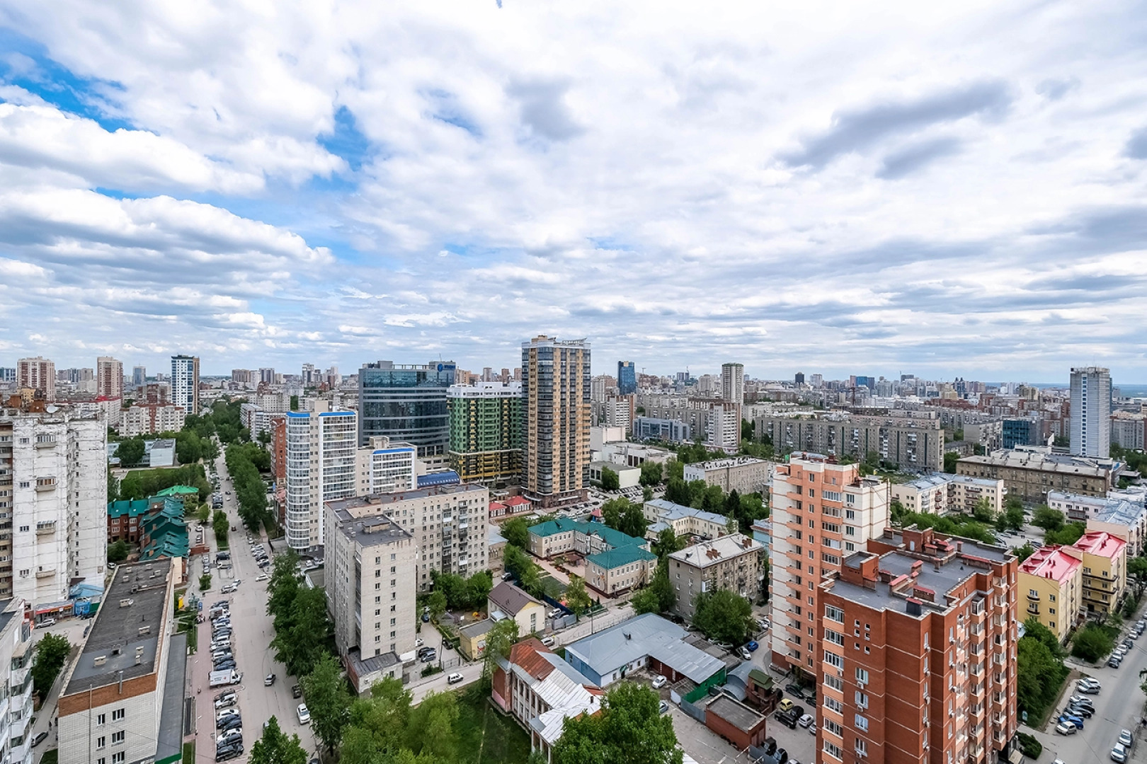 Однокомнатная квартира около жд вокзала на улице Ленина 81