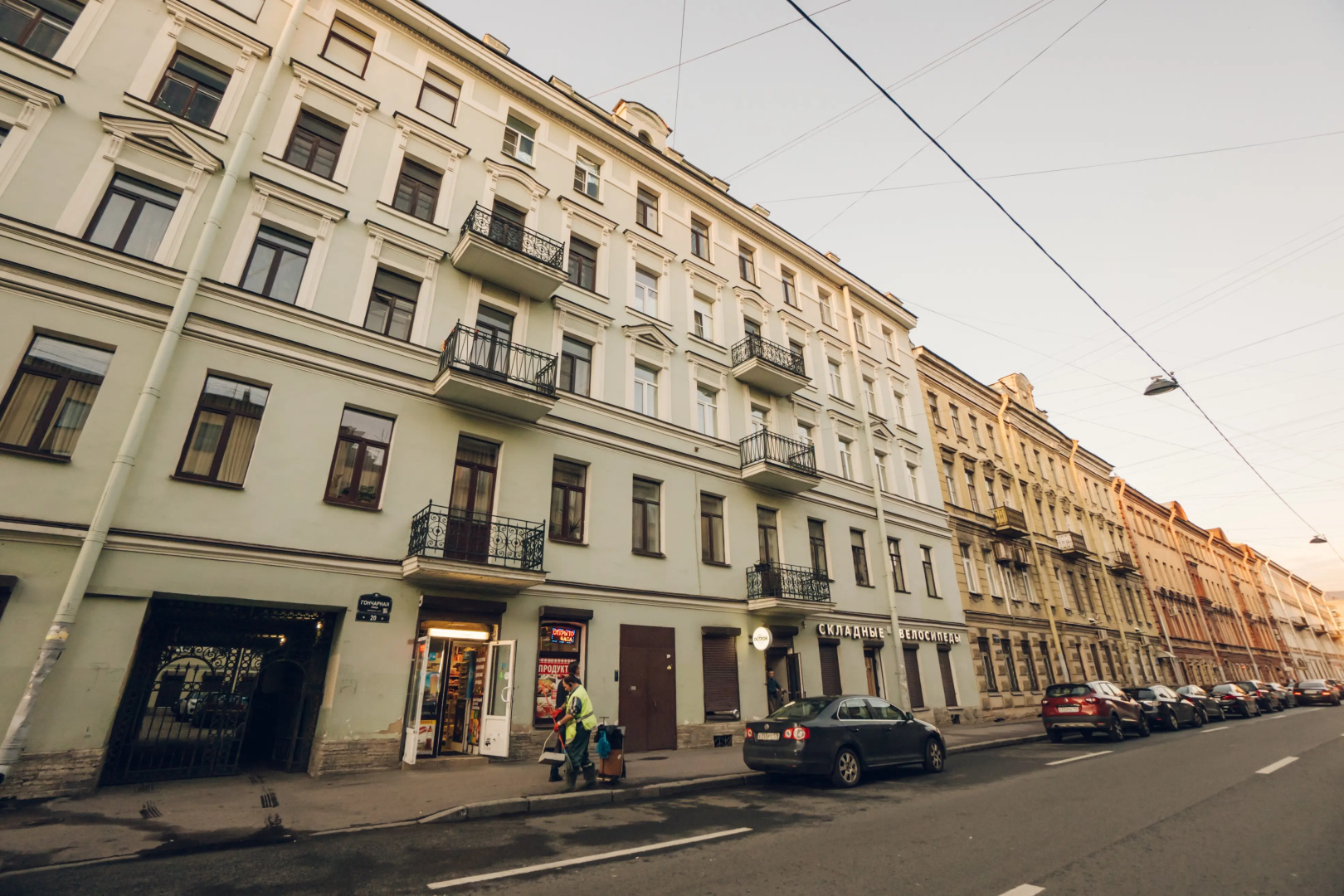 Апартаменты Стильная двухуровневая студия LOFT 1