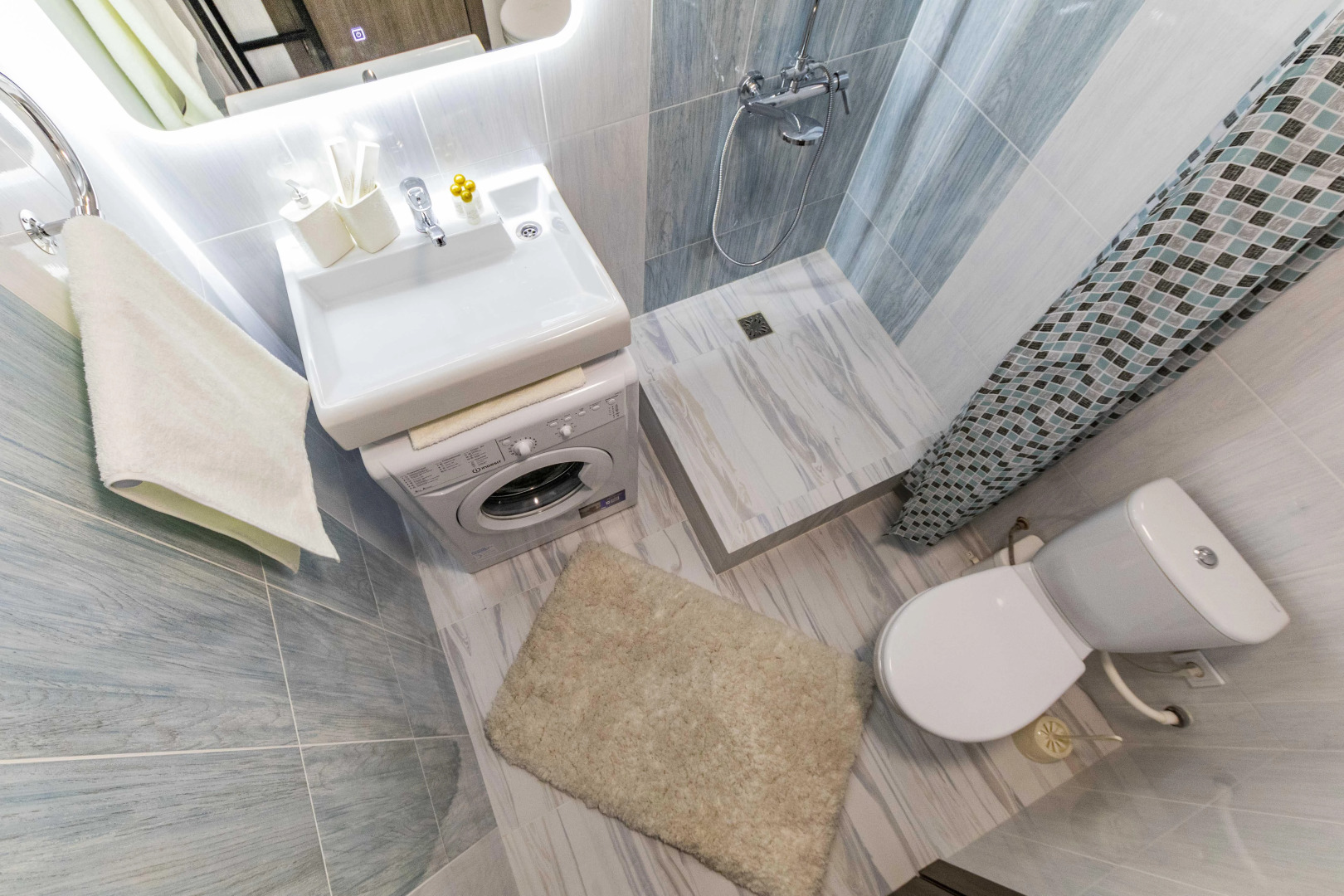 Апартаменты Stepanenkov на Готвальда 24/4 (А)