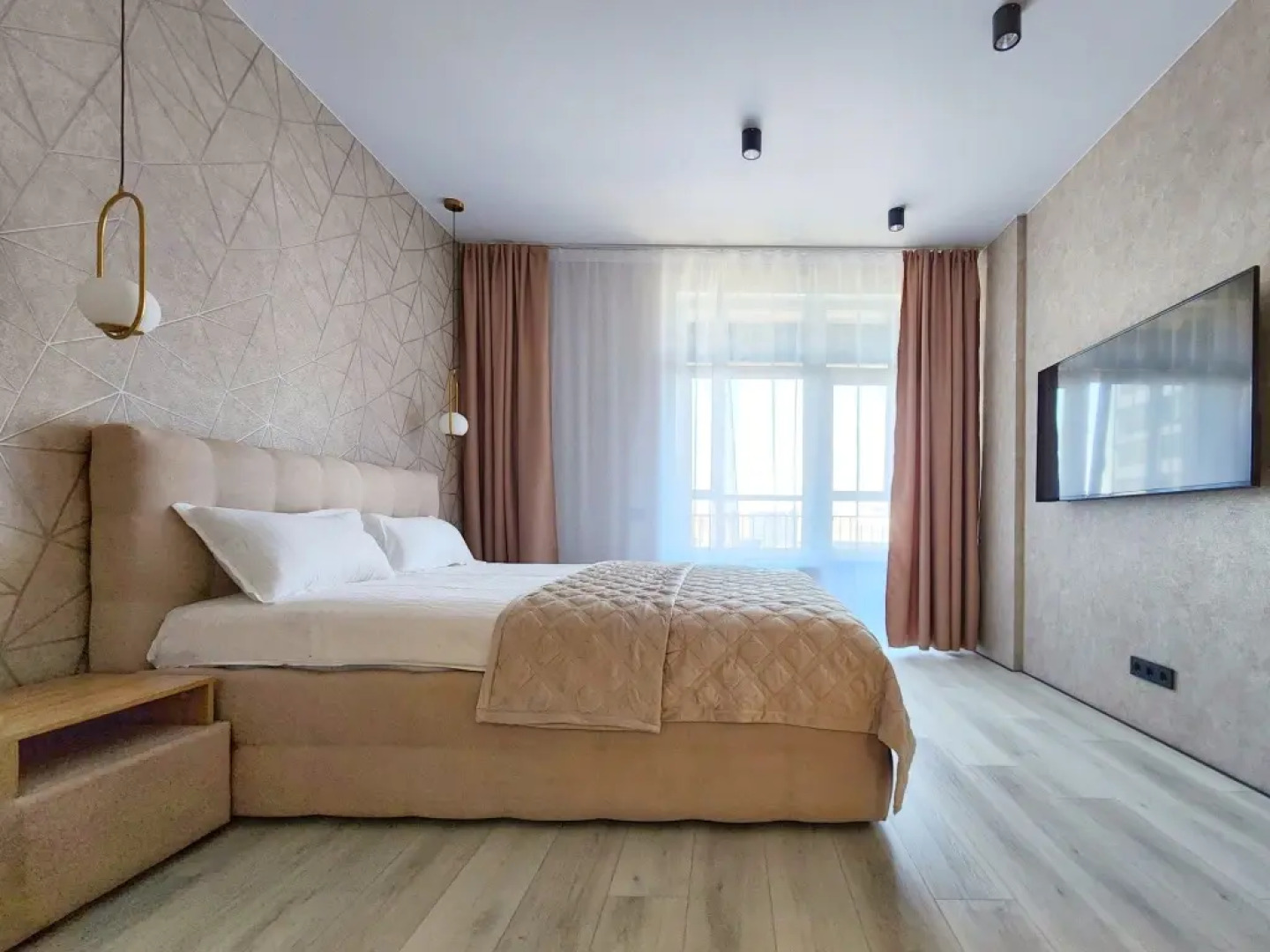 Апартаменты ВИП Номер в Метрополис 1