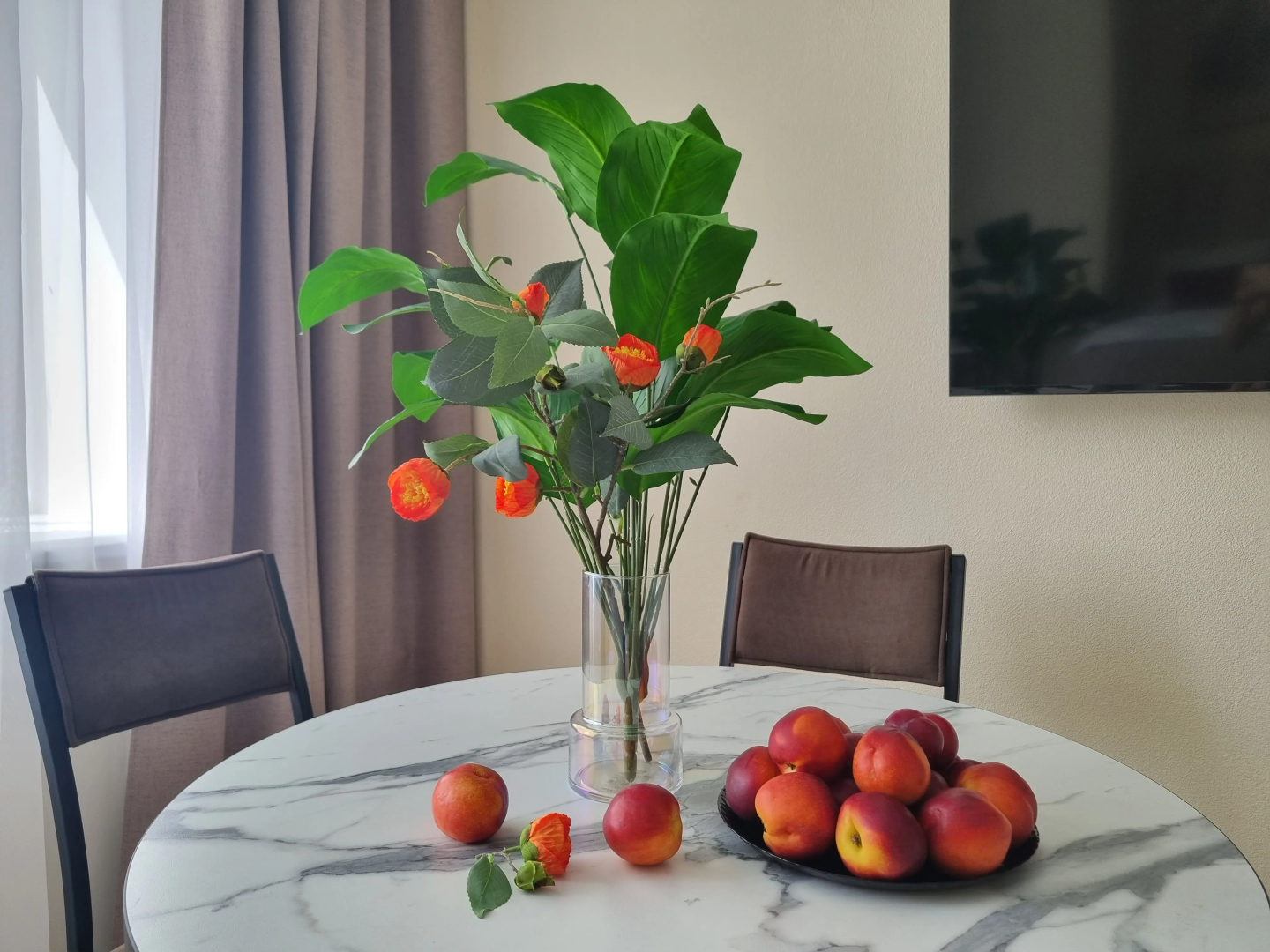 Апартаменты на набережной от компании "V-GOSTI"