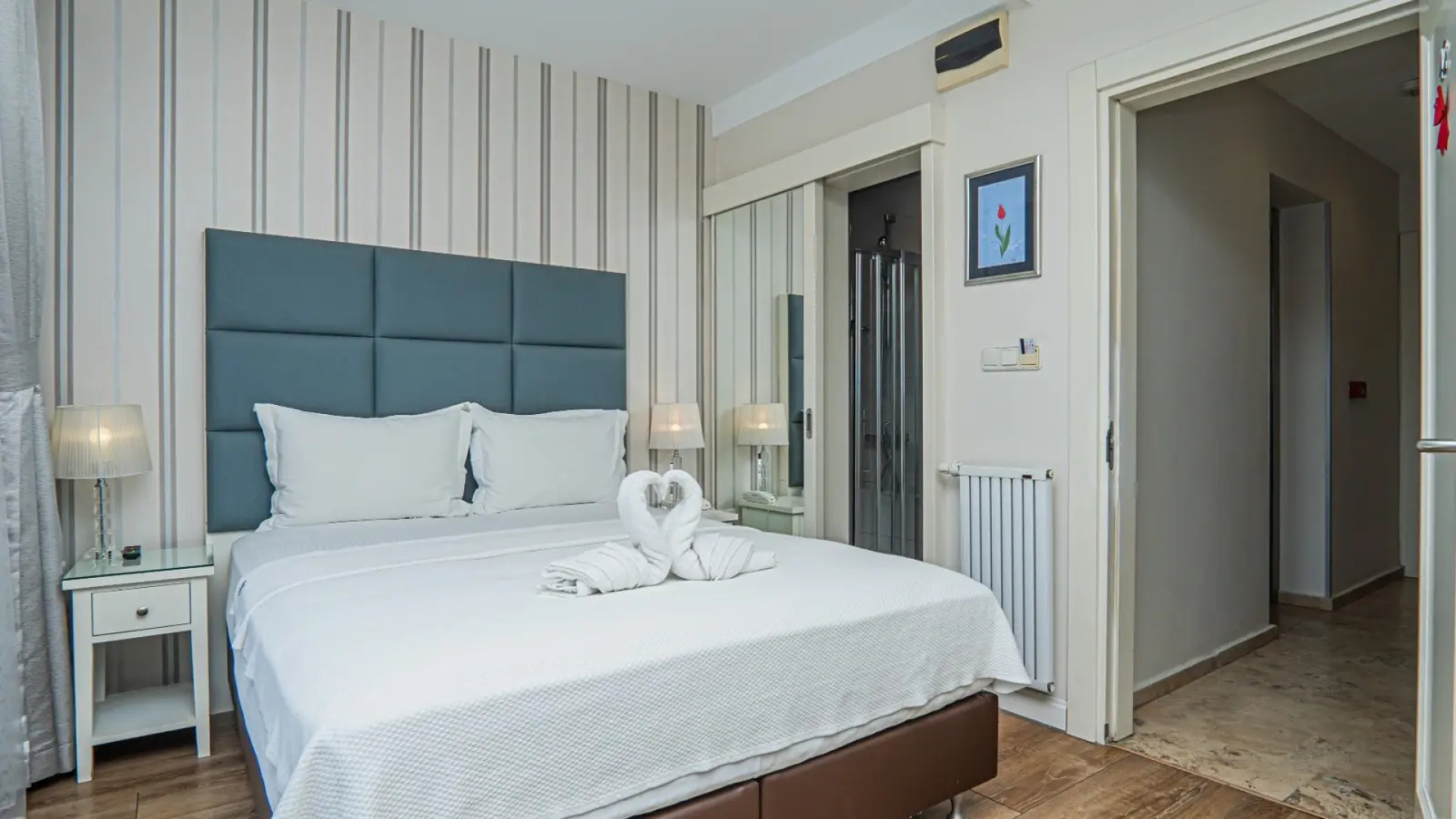 Отель Ten Rooms Istanbul Hotel