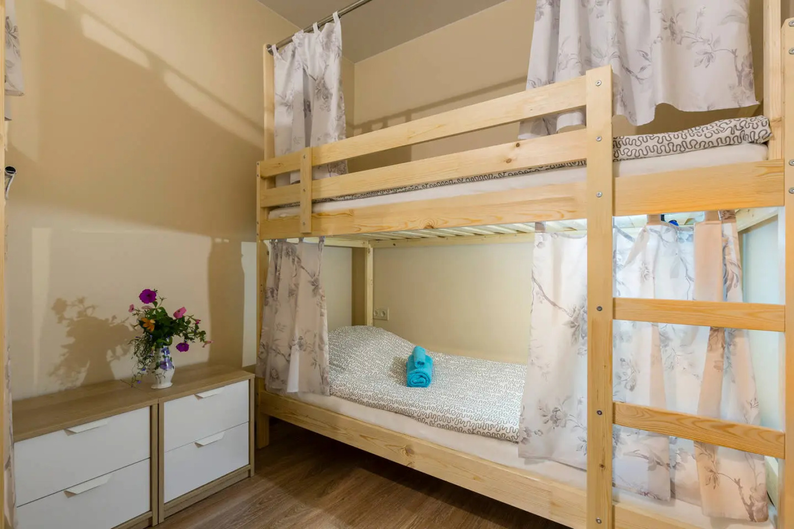 Лайк Хостел Санкт-Петербург на Театральной