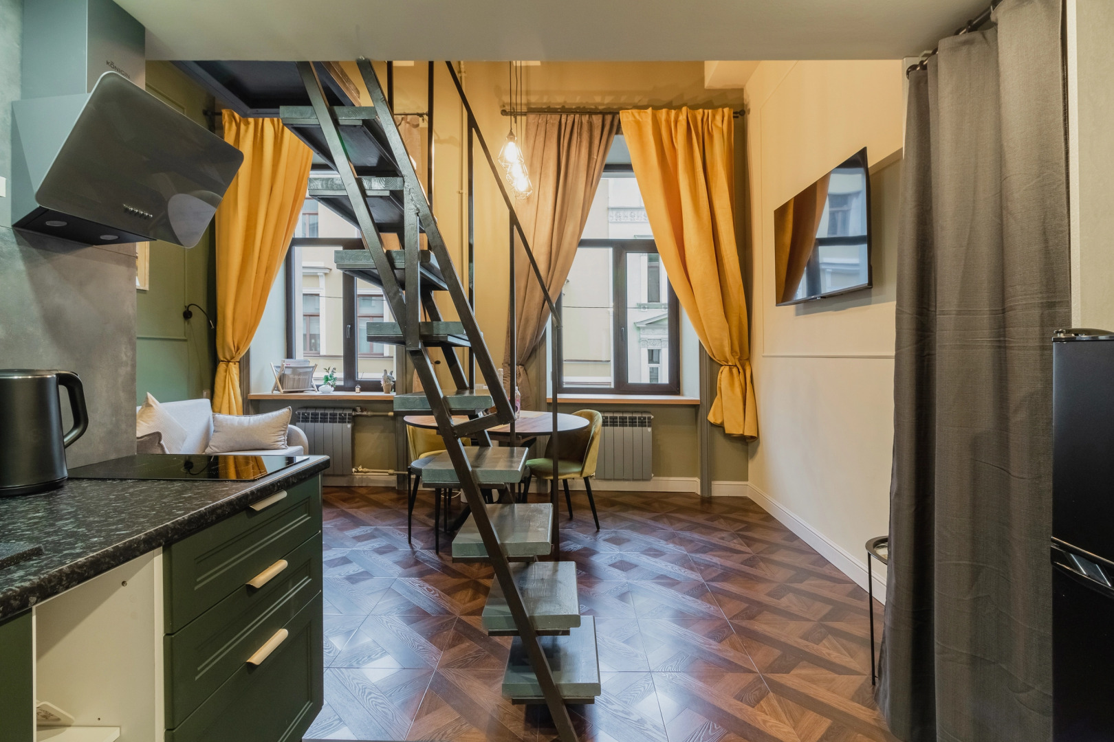 Апартаменты в Сердце Петербурга с колонкой Алиса