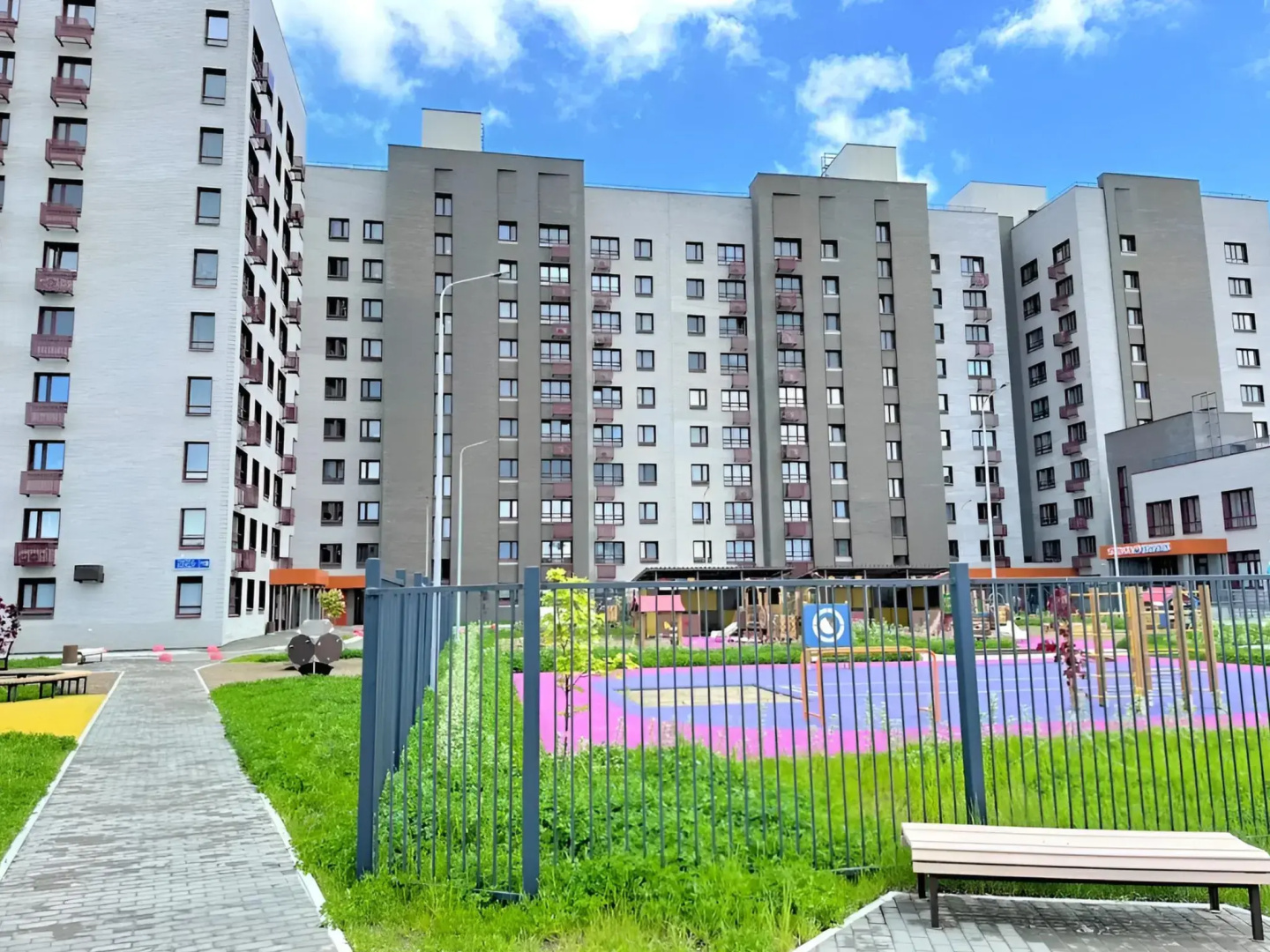 Квартира 6 местная с новым ремонтом около метро Горки парка и ТЦ