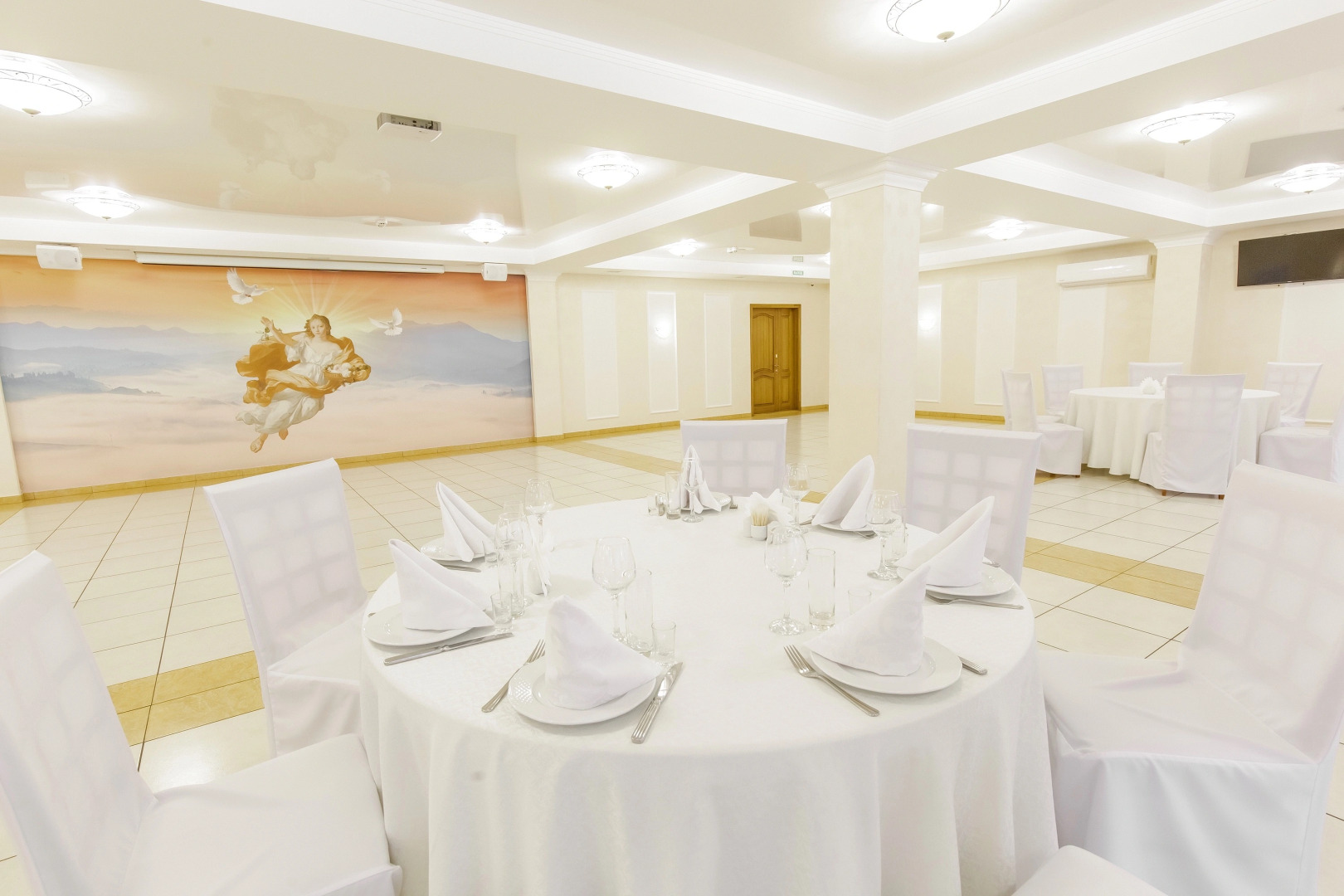 Отель Аврора