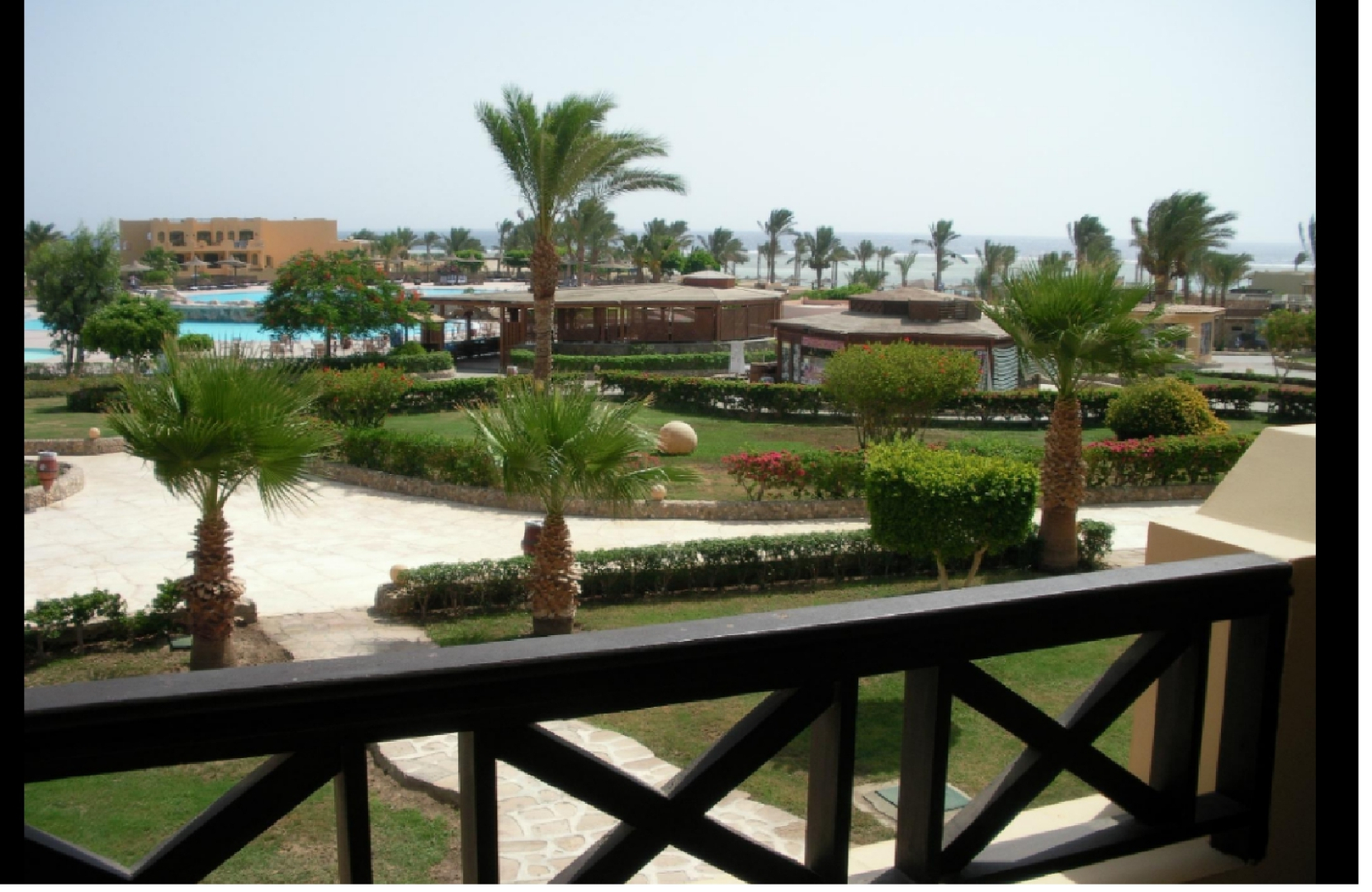 Отель Blend Elphistone Resort