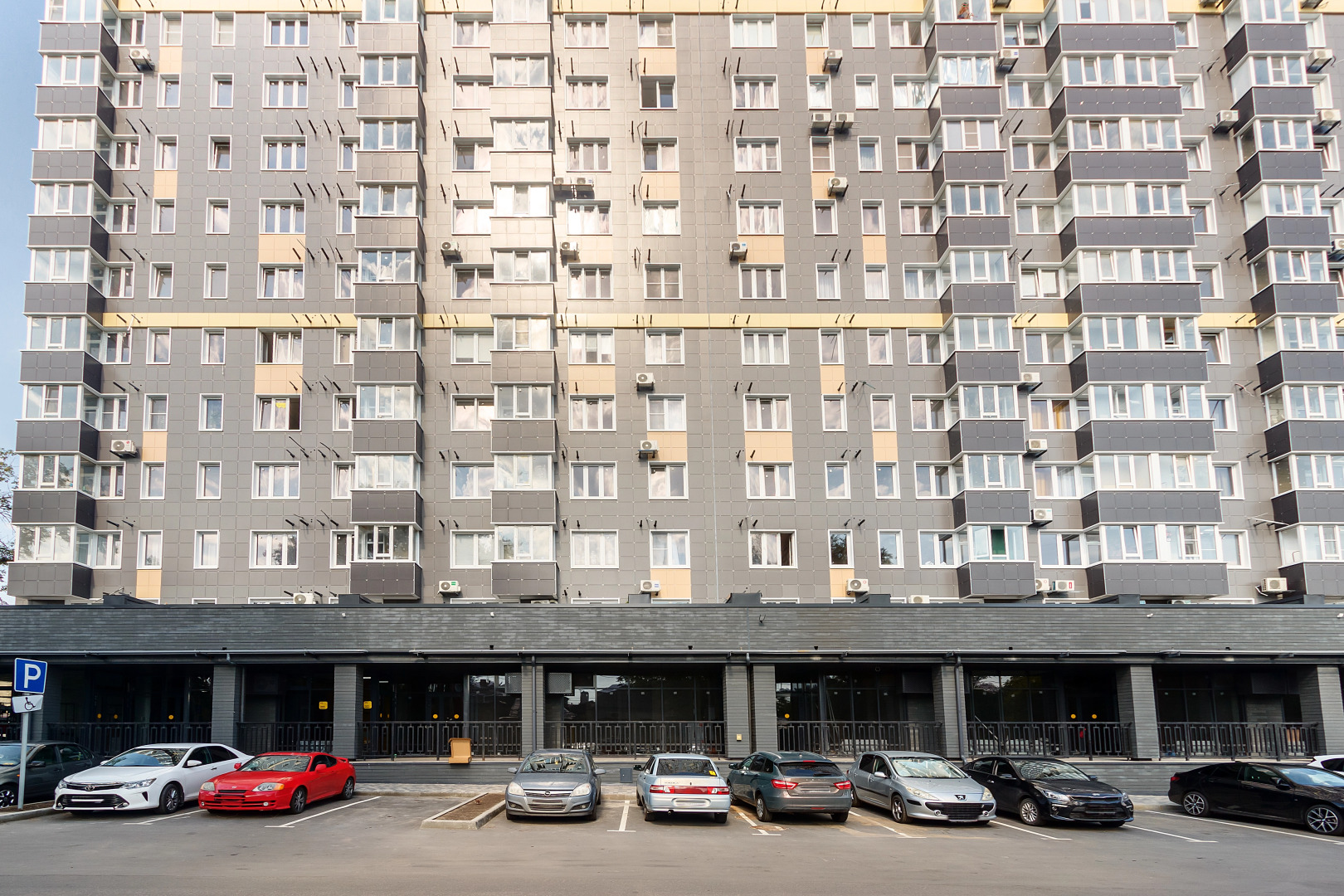 Апартаменты на Доломановском 82