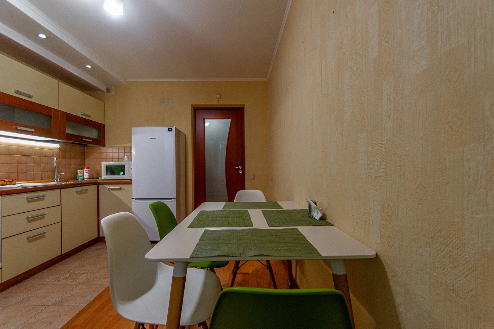 Апартаменты "Просторная 1 комнатная на Соколова"