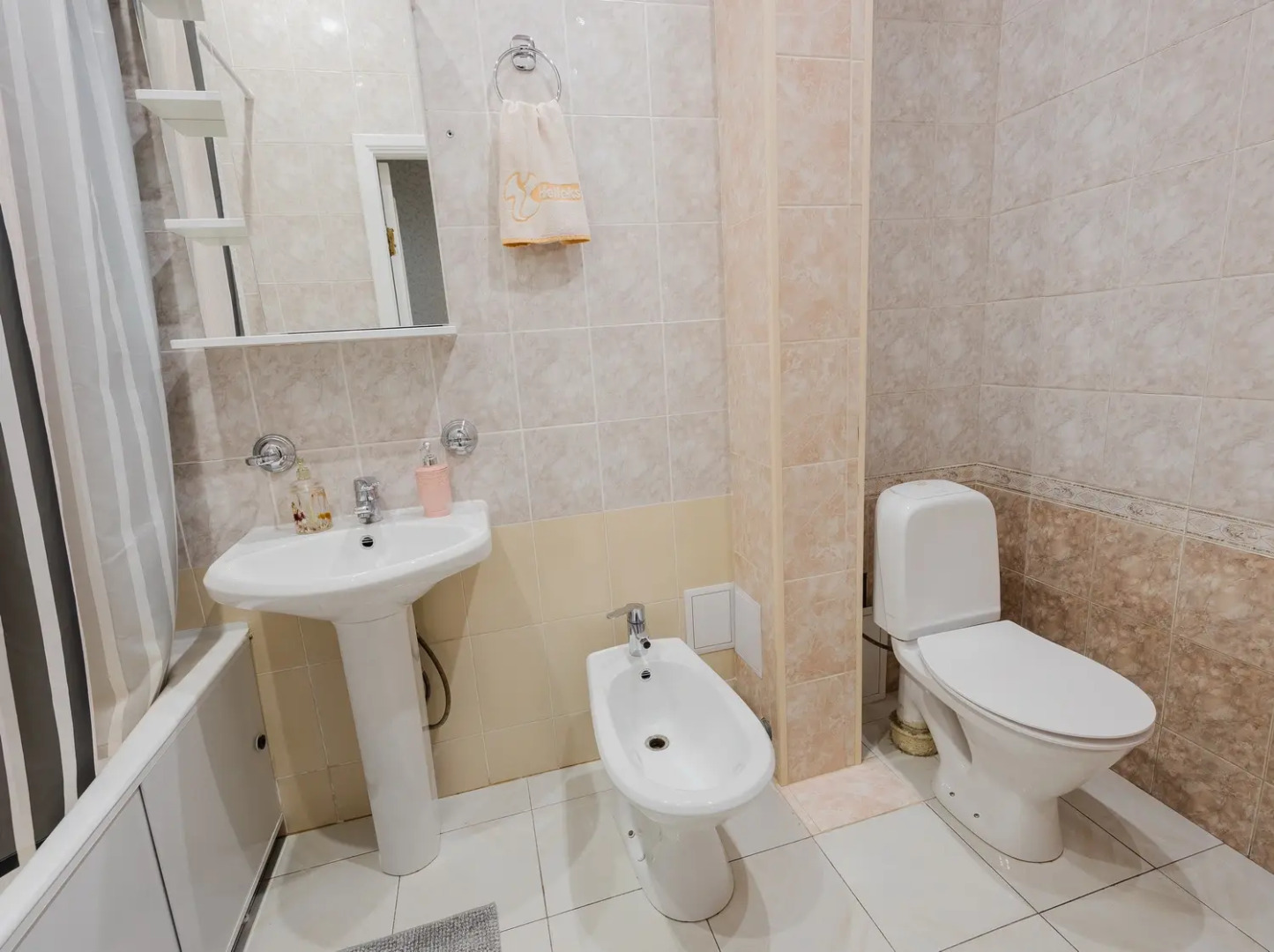 Апартаменты У Исакиевской площади DereMRents ДереМРентс