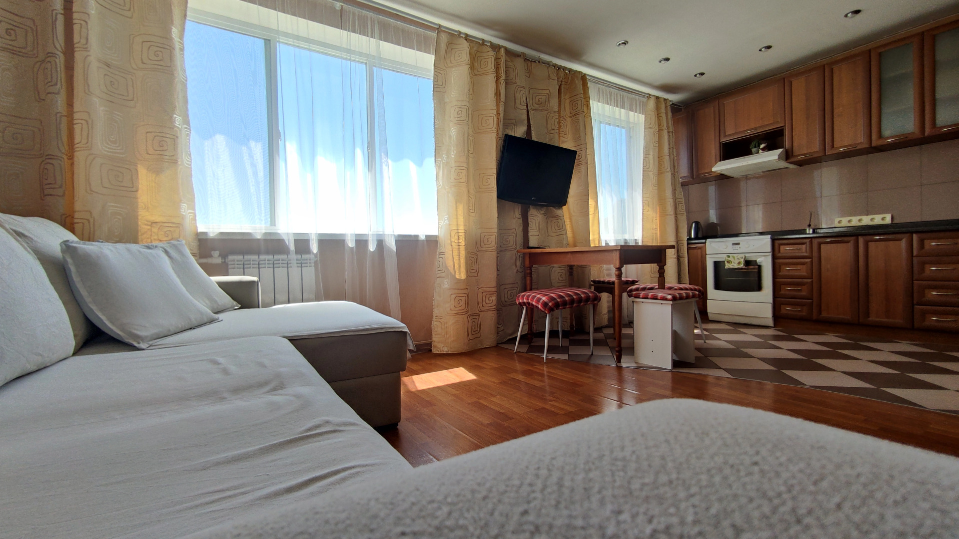 Квартира 10 мин до центра, уютно, чисто, ванна для двоих