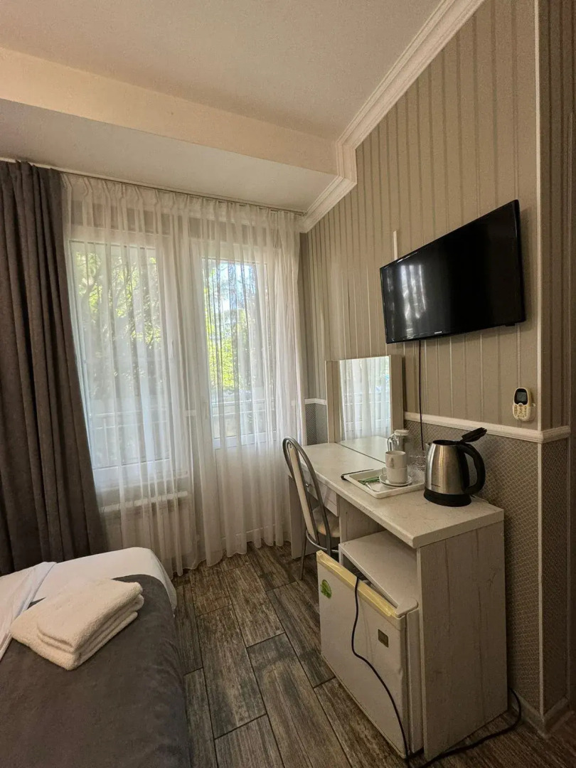 Отель Тростник