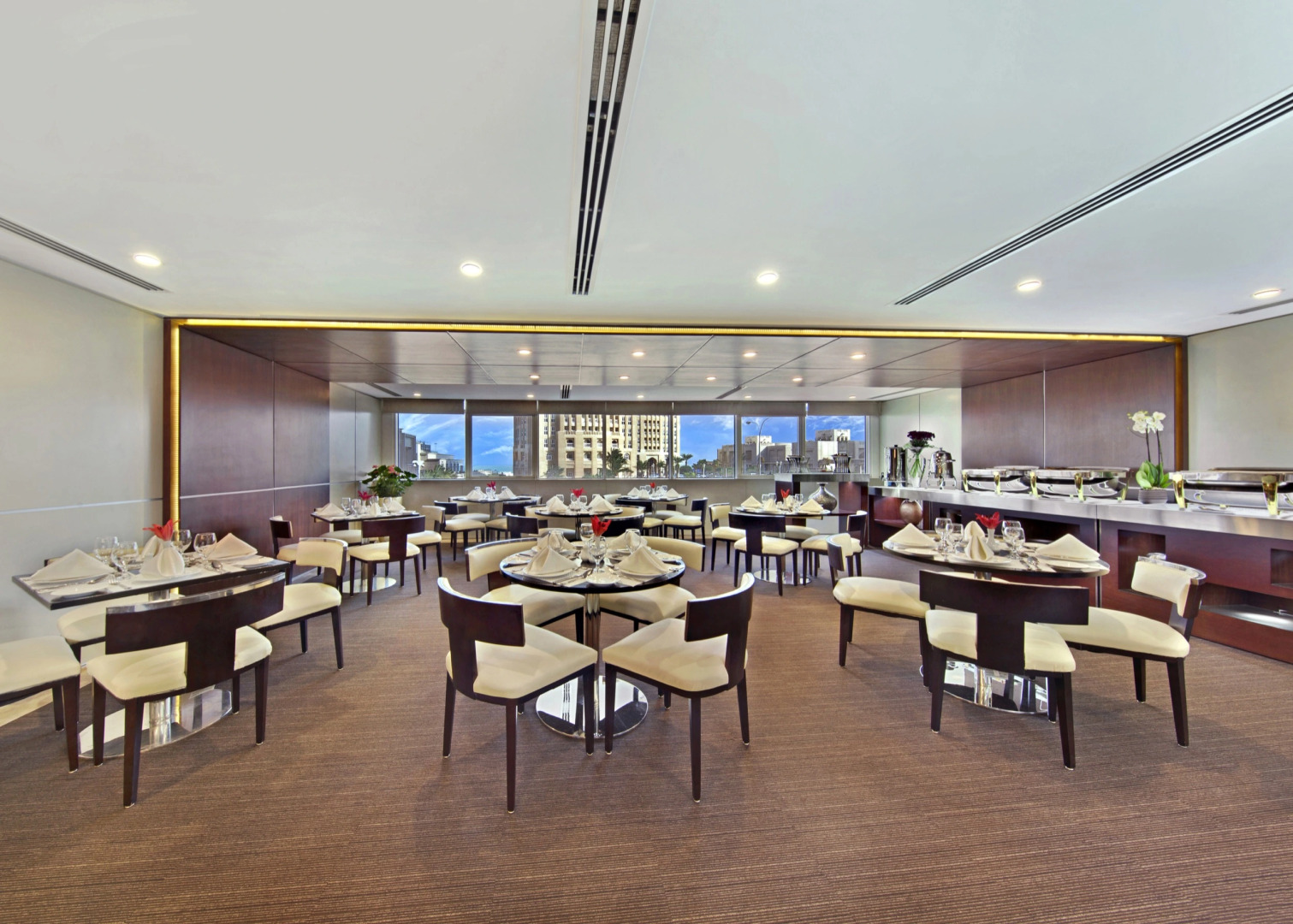 Отель The Curve