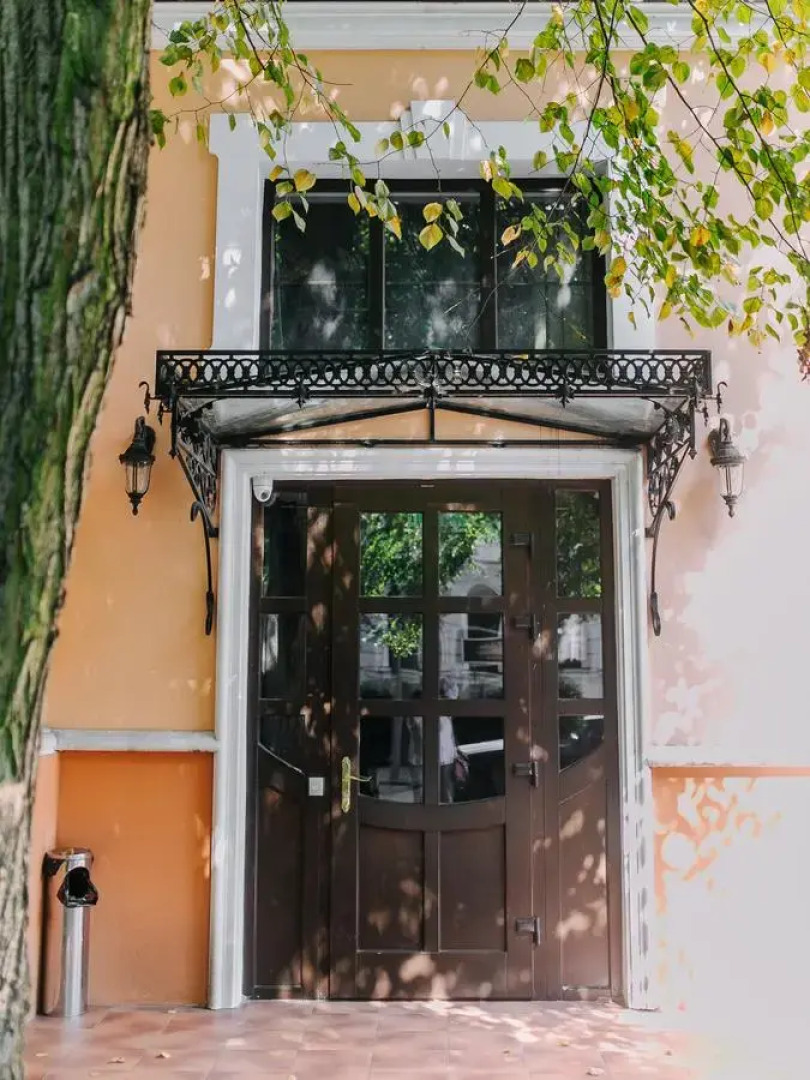 Отель Чайковский