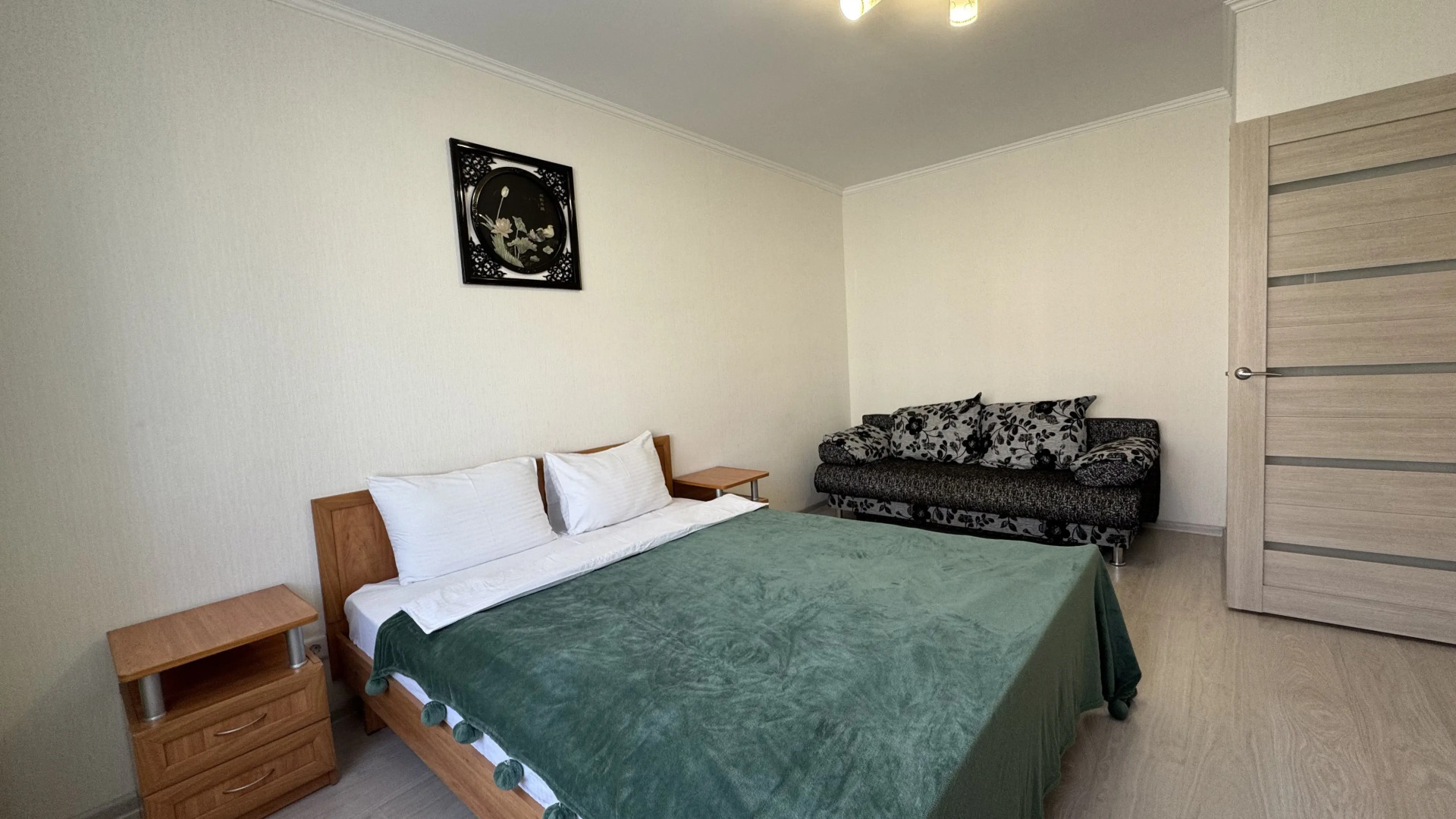 Квартира Right Room на Василия Стригунова 9