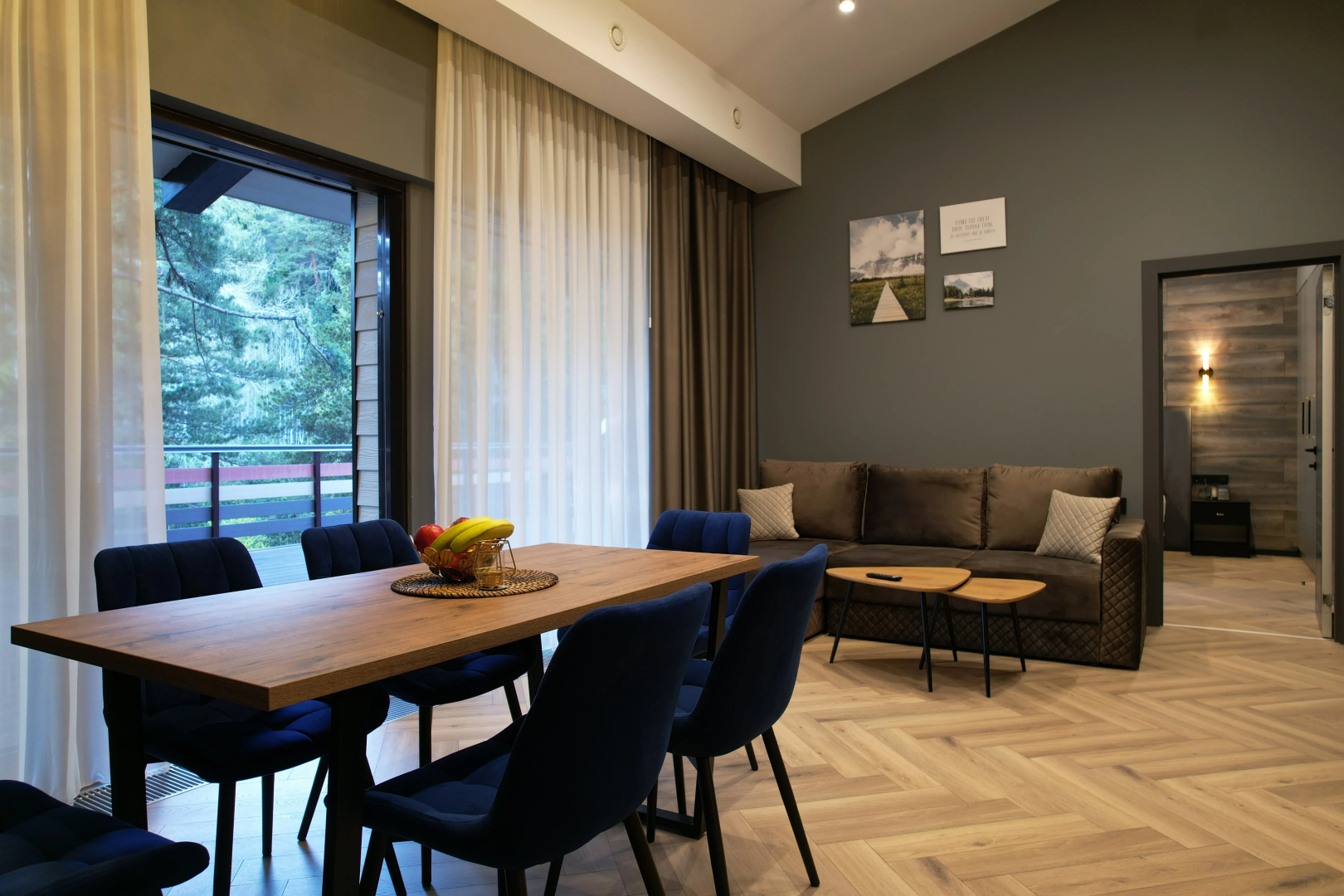 Отель Mairi Park Hotel