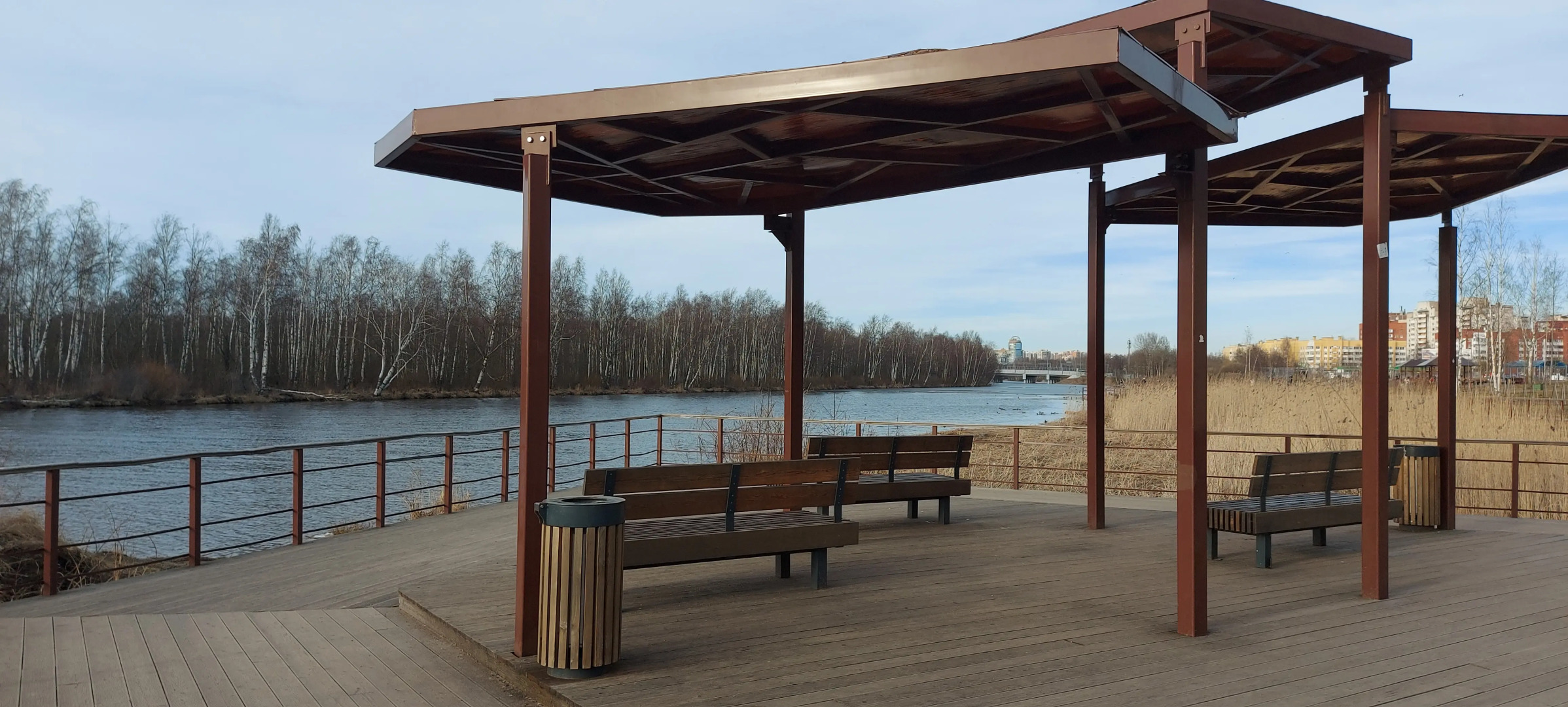 Квартира с видом на озеро