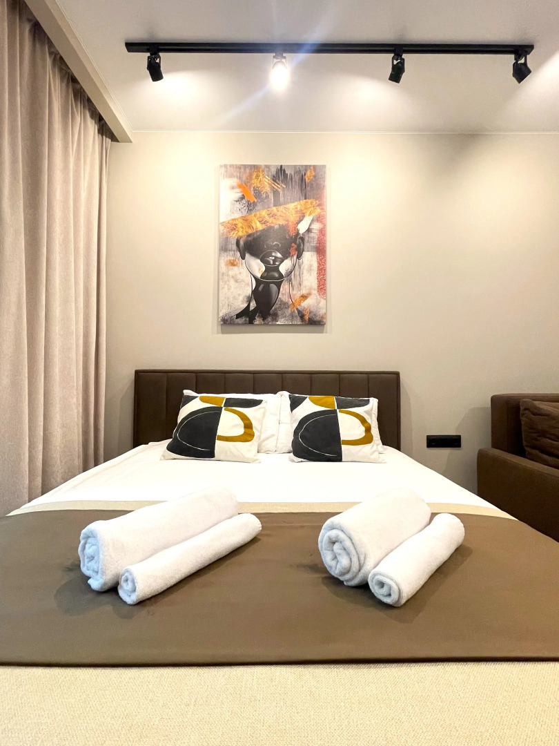 Апартаменты с балконом и видом на сосновый парк рядом с морем