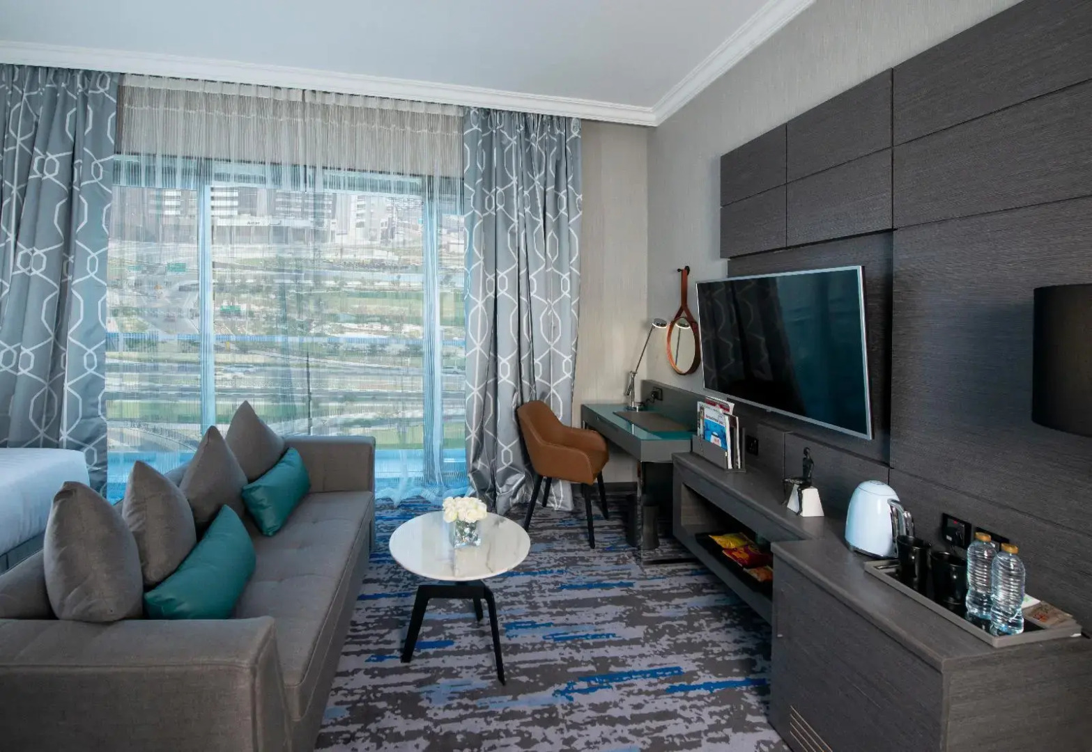 Edge Creekside Hotel