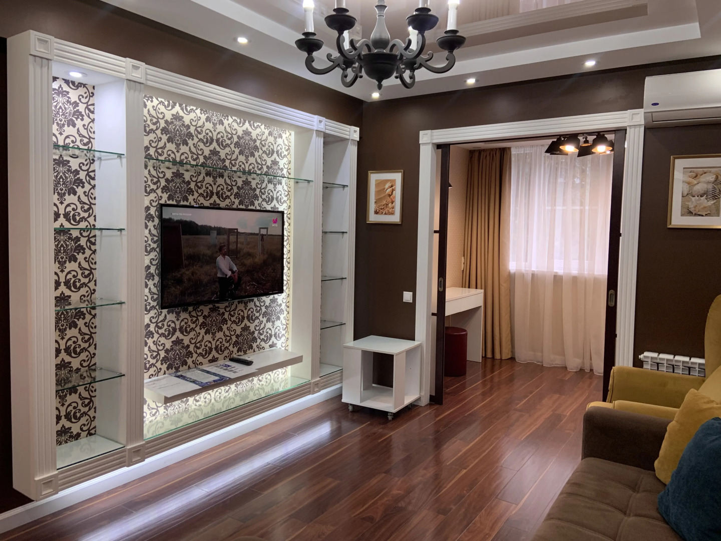 Квартира Уютная в Тихом Центре на Роз 65 10 Минут до Моря