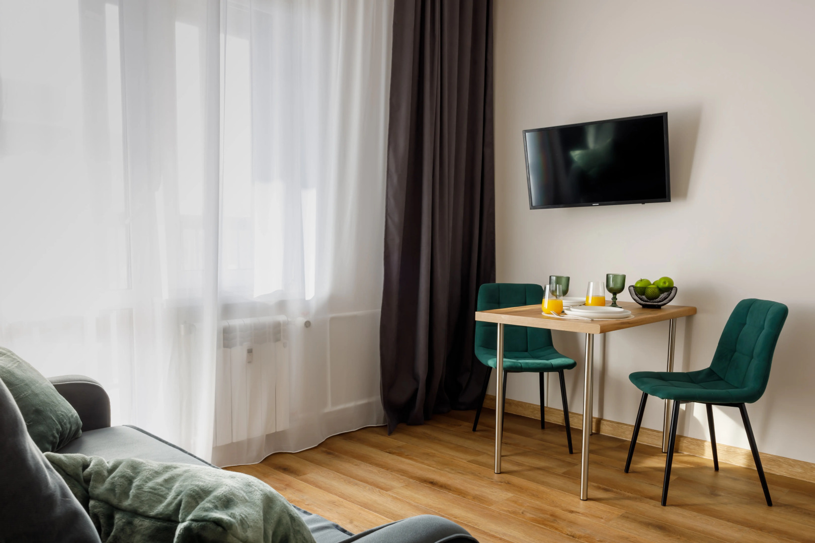 Квартира Уютная в центре города с видом на аэропорт