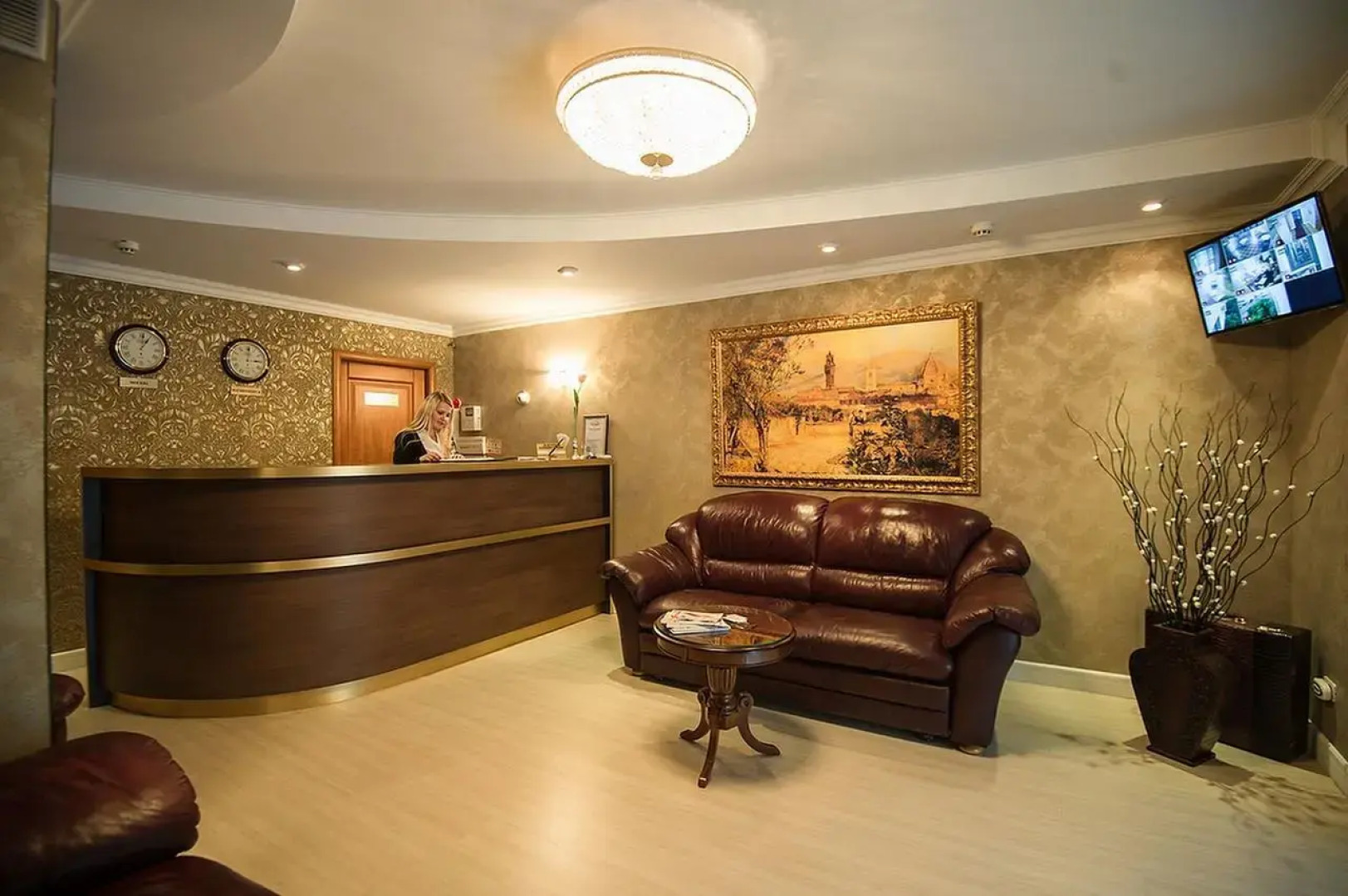 Отель Комильфо