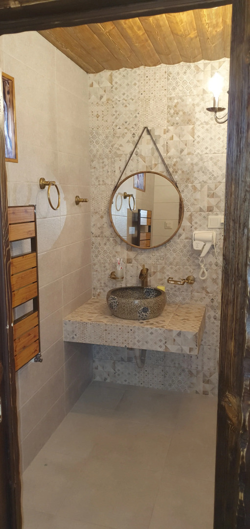 Отель Riverside Inn