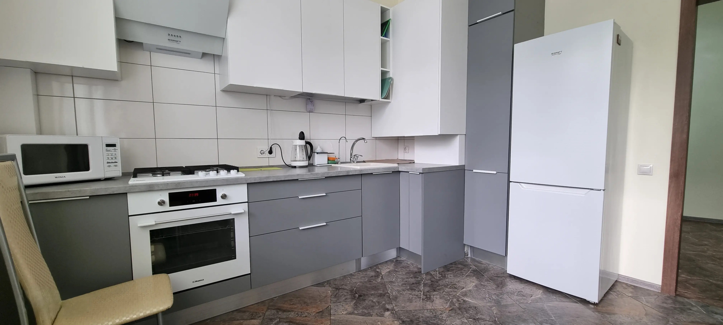 Апартаменты двухкомнатные в центре с террасой