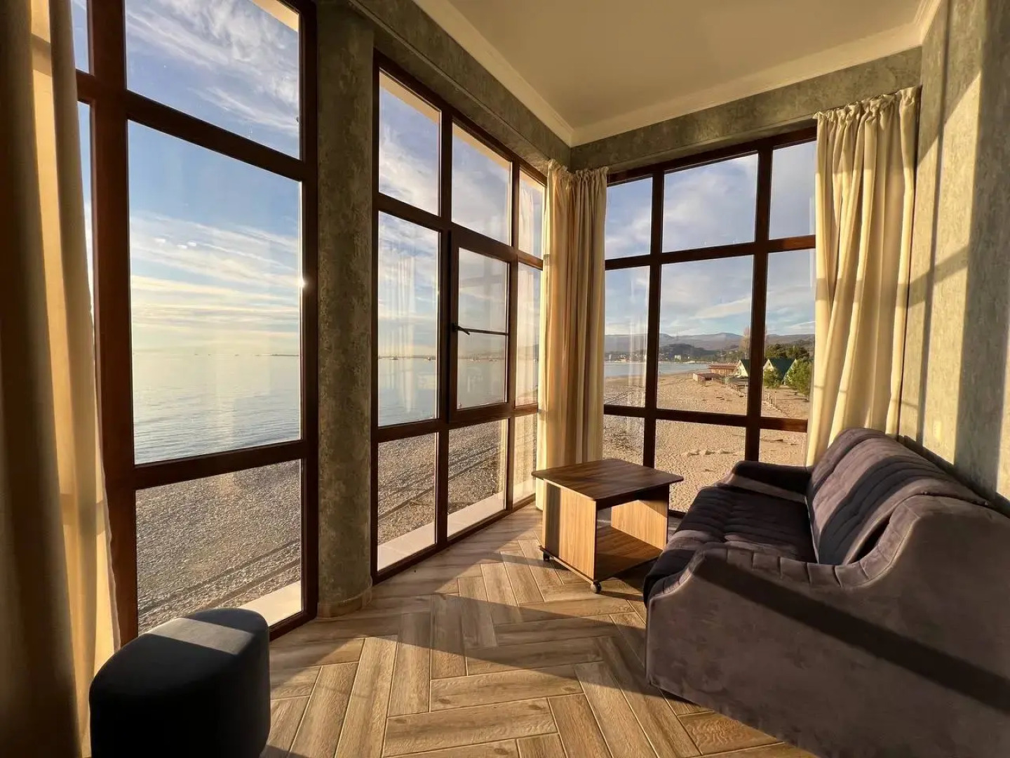 Отель Black Sea