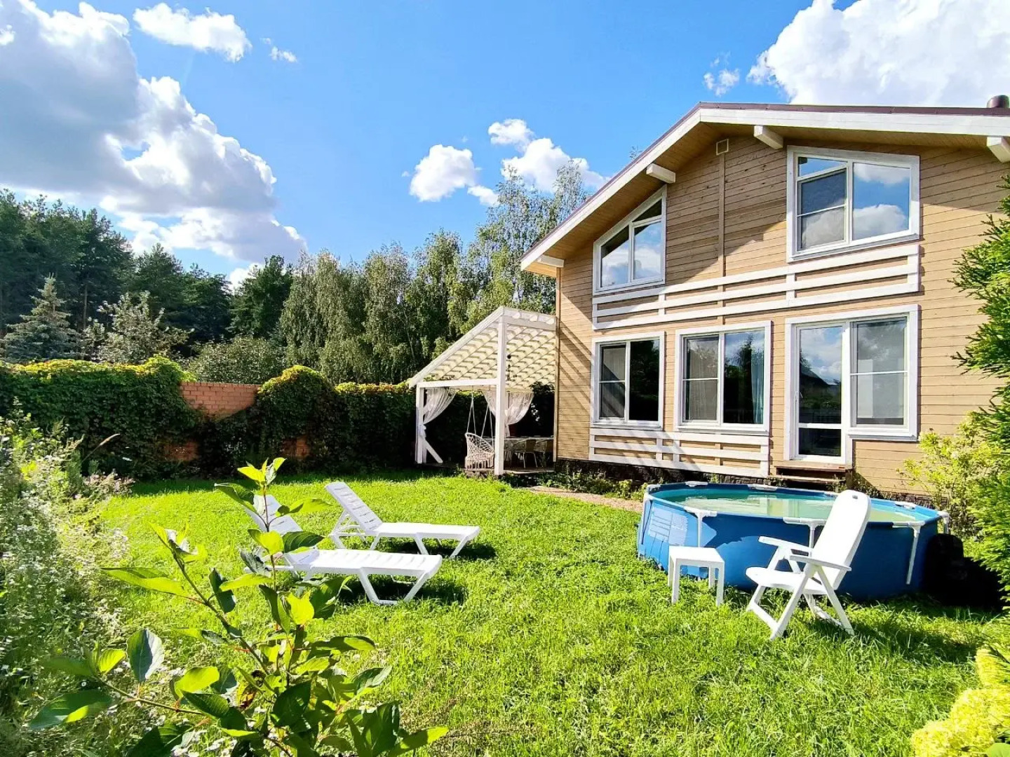 Частный дом у Озера Леданово